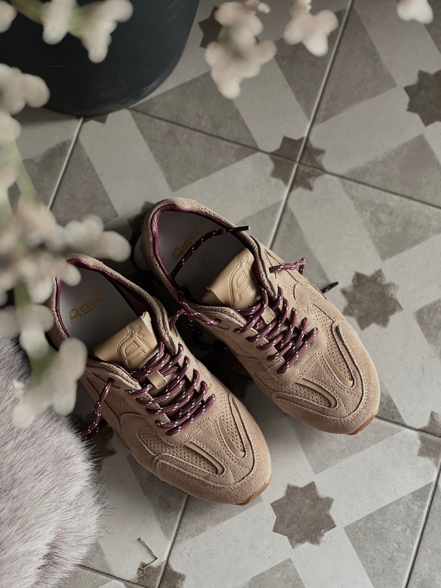 Sneakers Ash mod. Kasar in camoscio