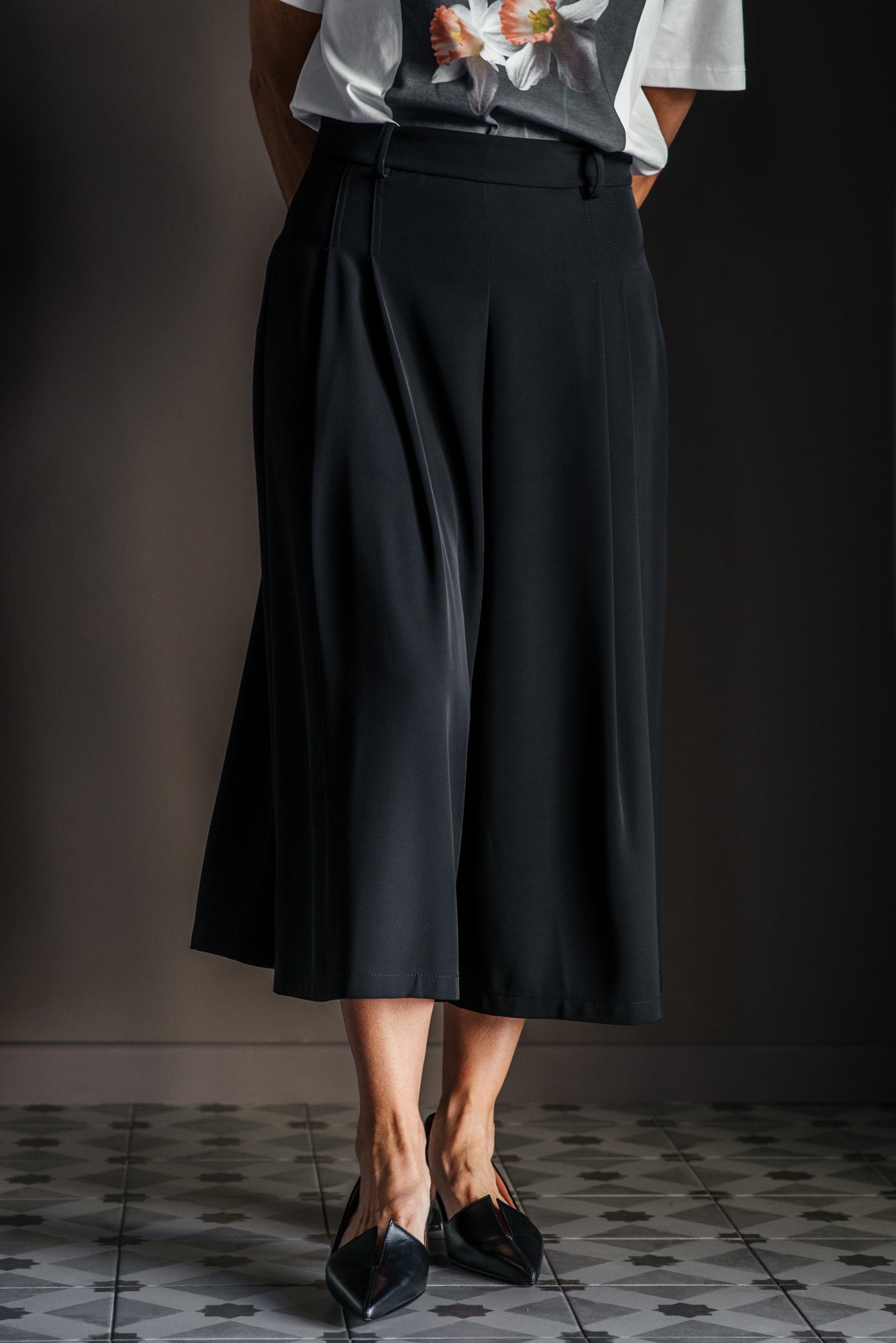 Gonna pantalone in crepe fluido Nera