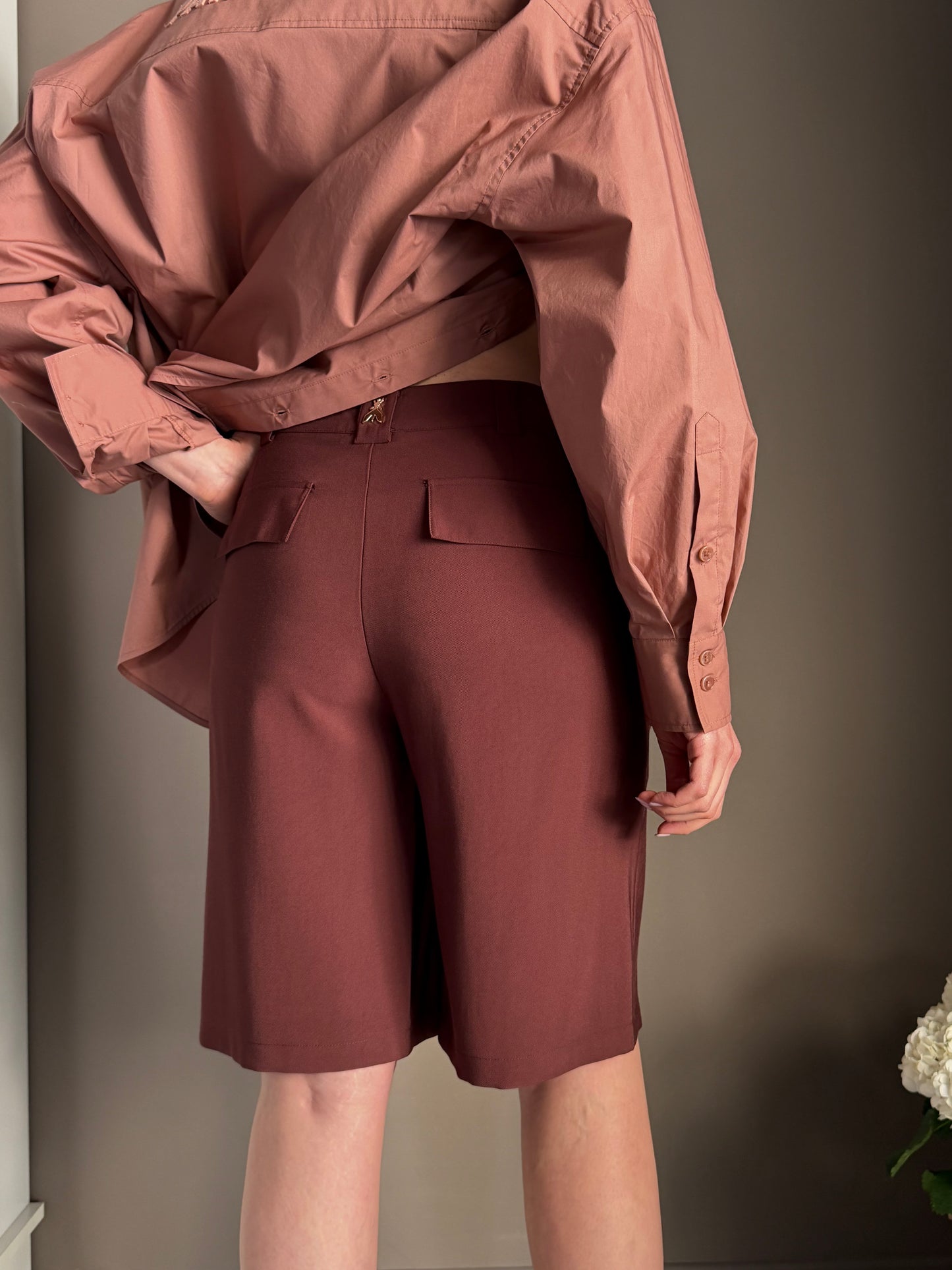 Bermuda Fluido con Dettaglio Utility Brown