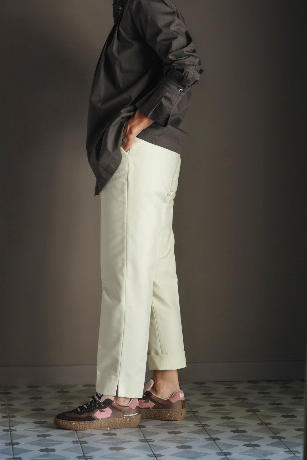 Pantalone chino in cotone crema