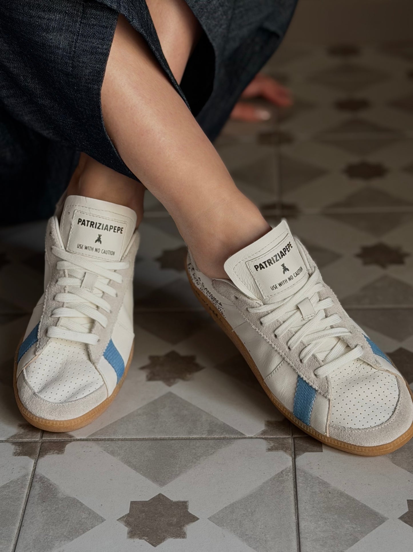 Skin sneakers White-blue