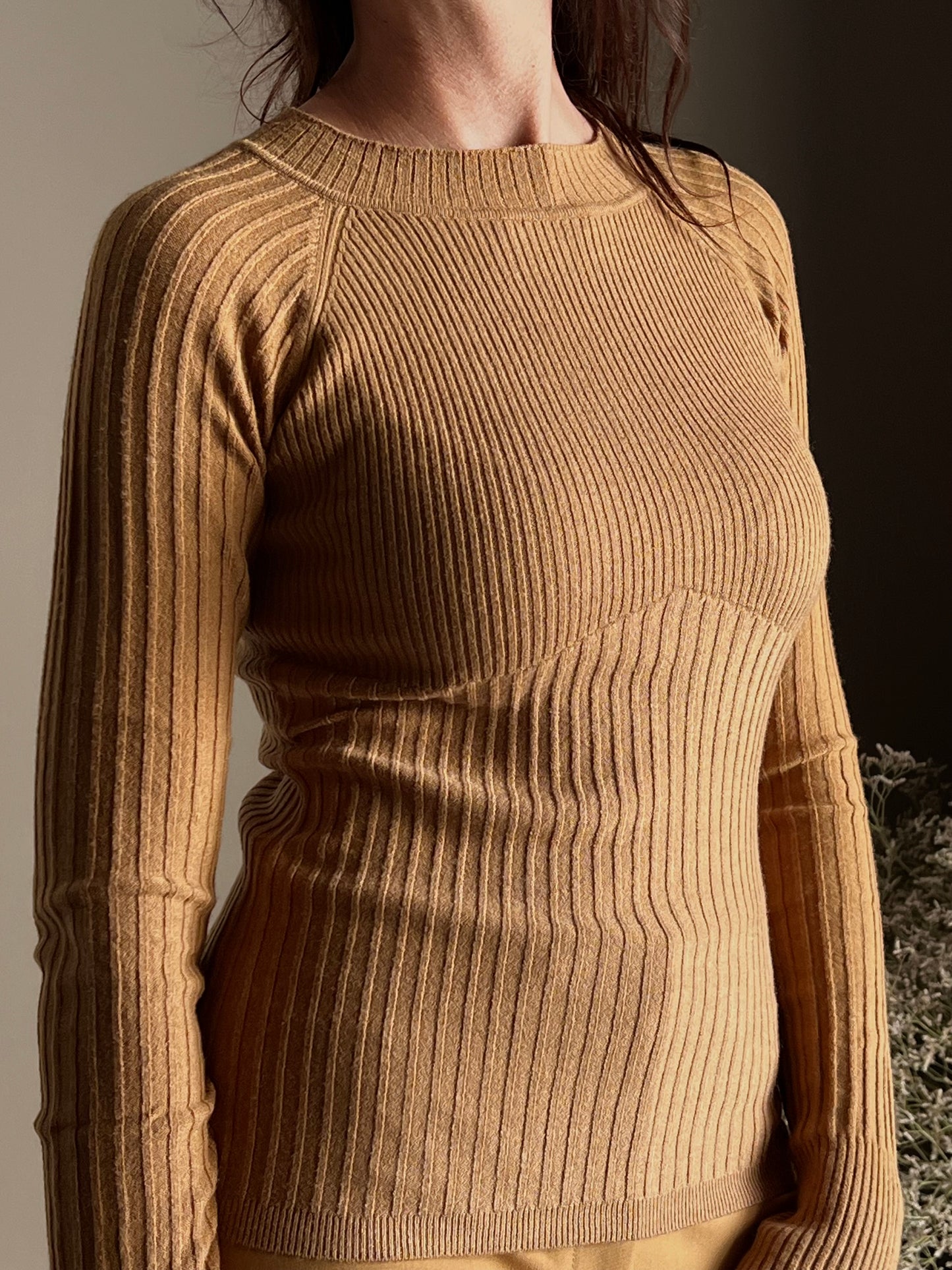 Maglia aderente in costina