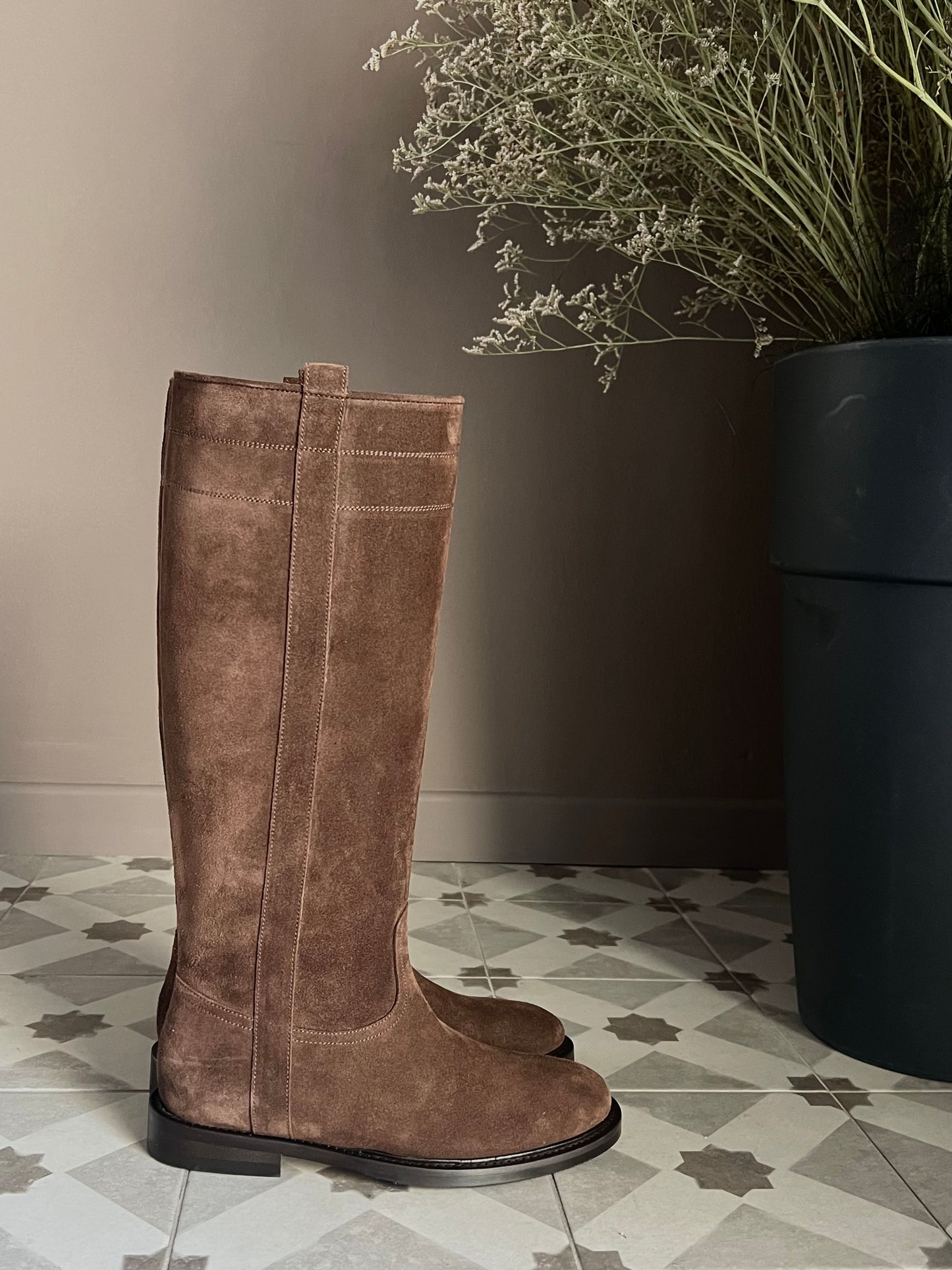Stivale alto in camoscio marrone
