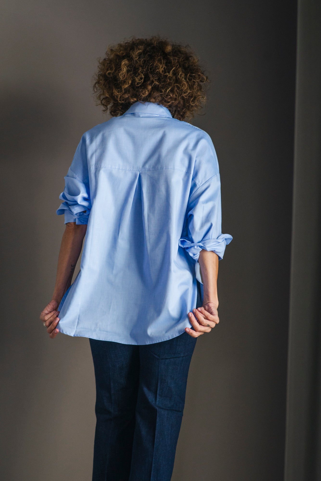 Camicia in cotone Oxford con collo scultoreo