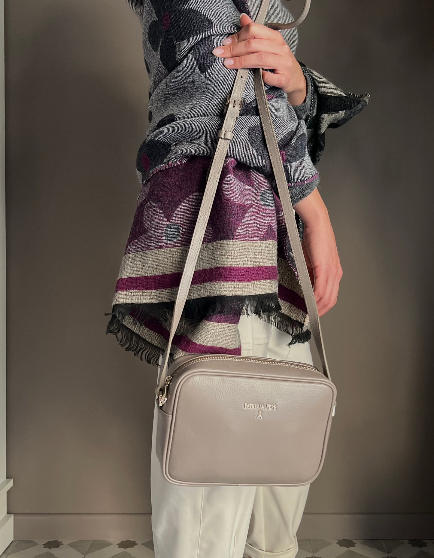 Borsa tracolla in pelle con tasca interna