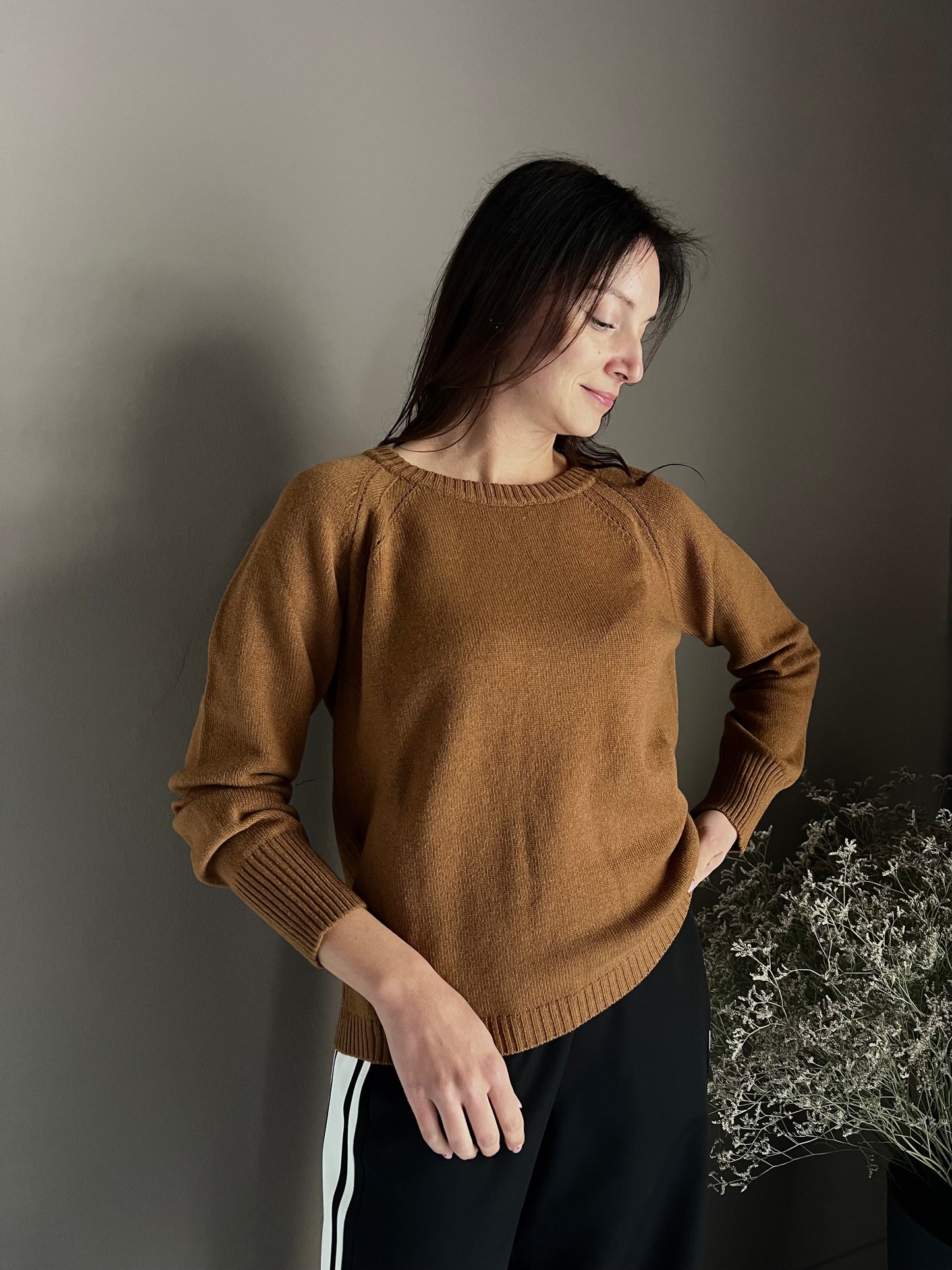 Maglia Classica Solo Tre in Pura Lana Color Cammello