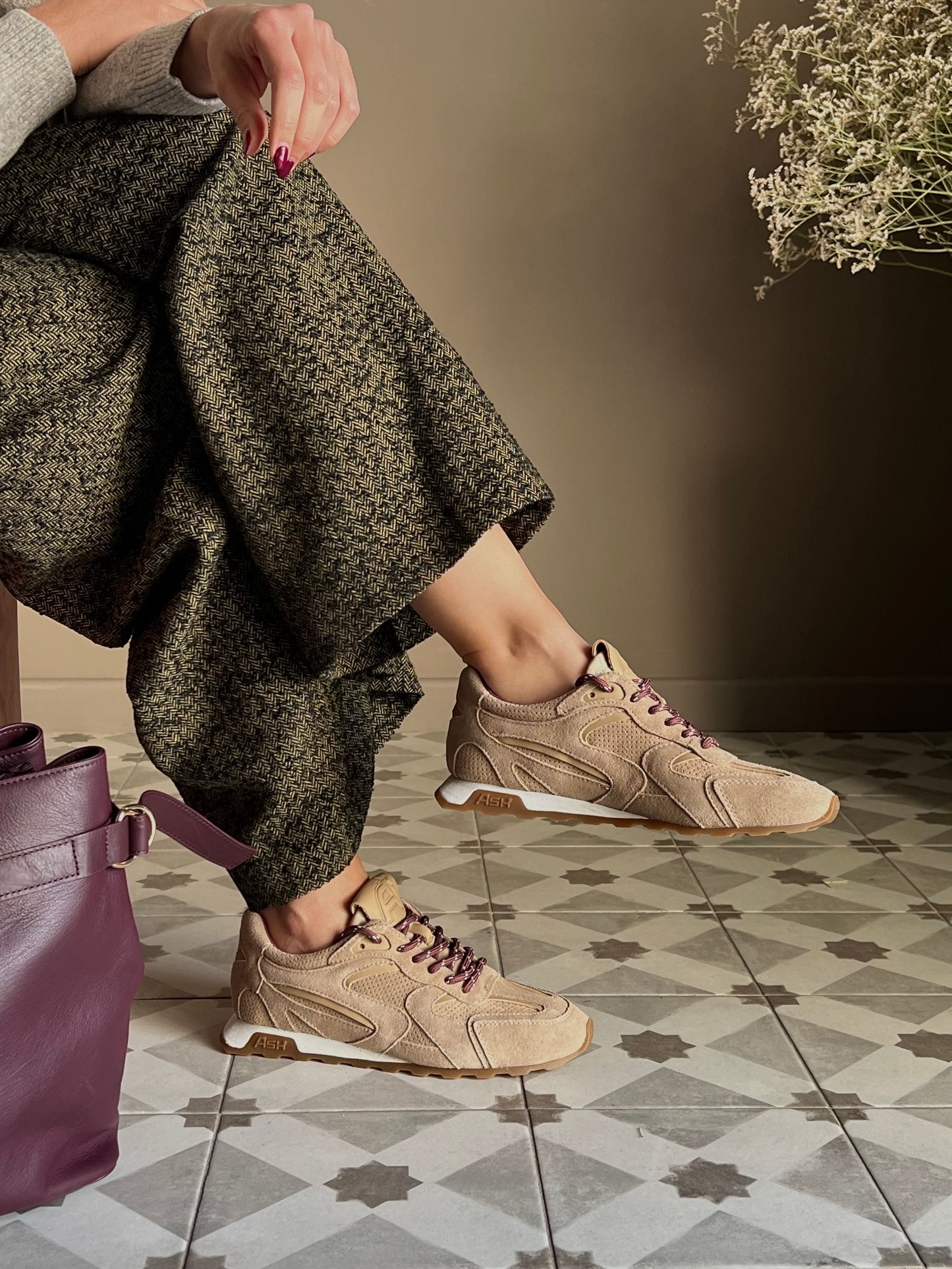 Sneakers Ash mod. Kasar in camoscio