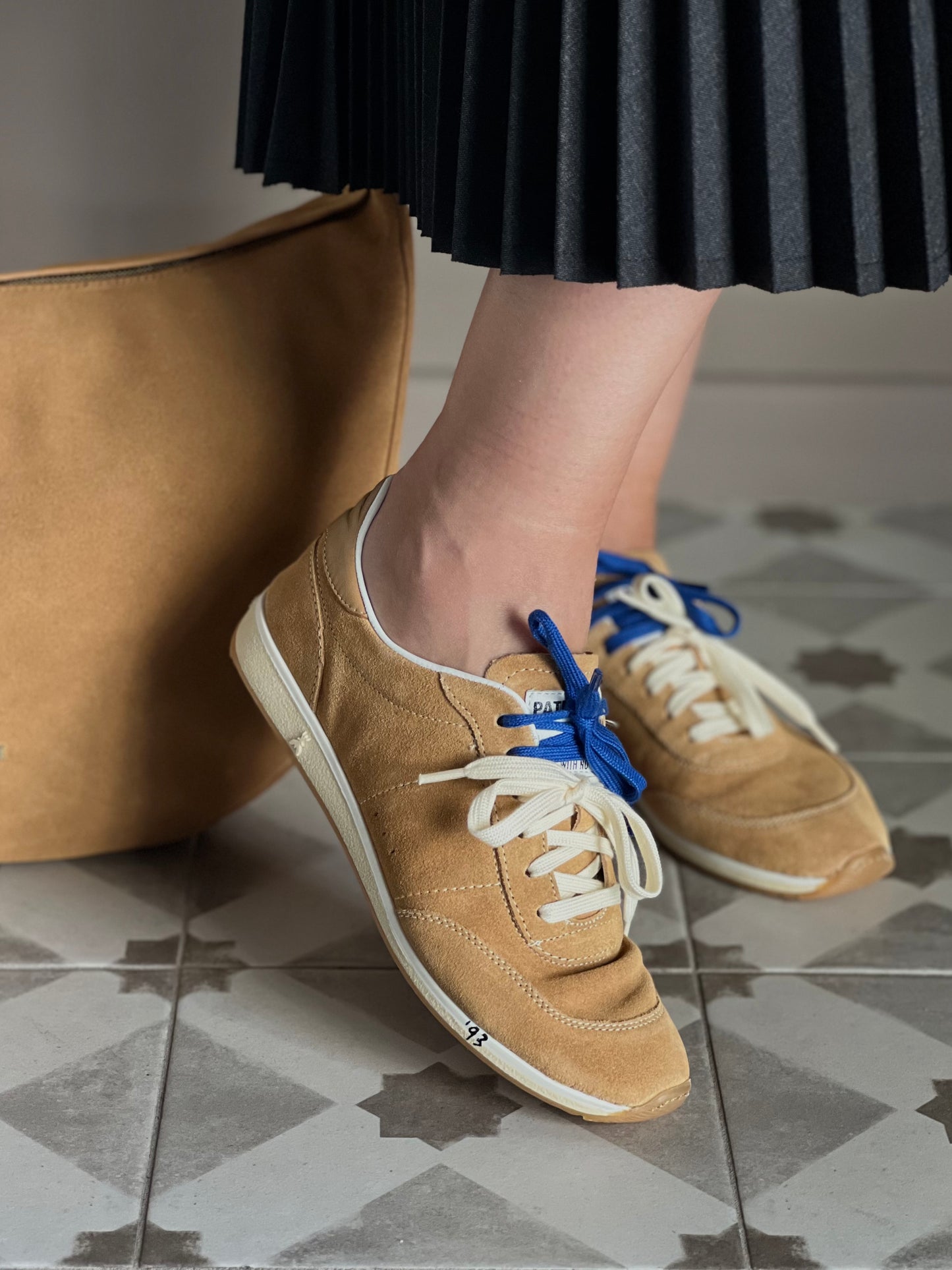 Sneakers running ‘93 scamosciate