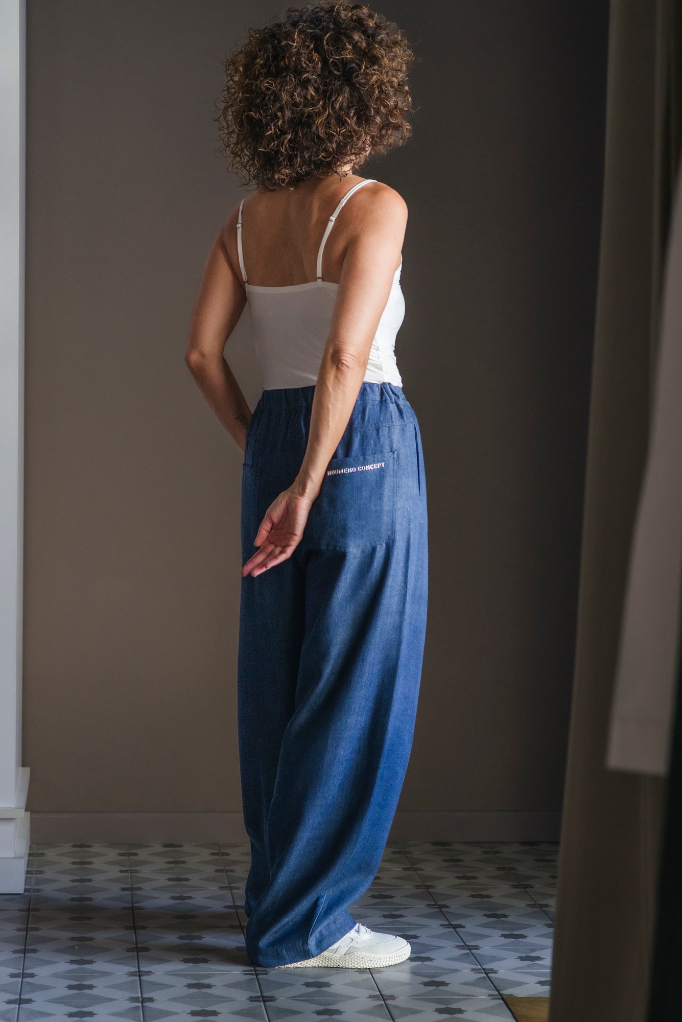 Pantalone in denim fluido