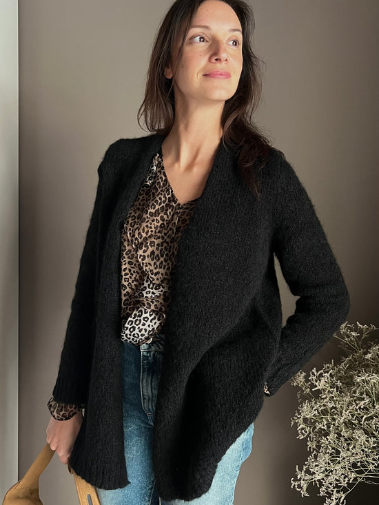Cardigan nero in misto alpaca e lana