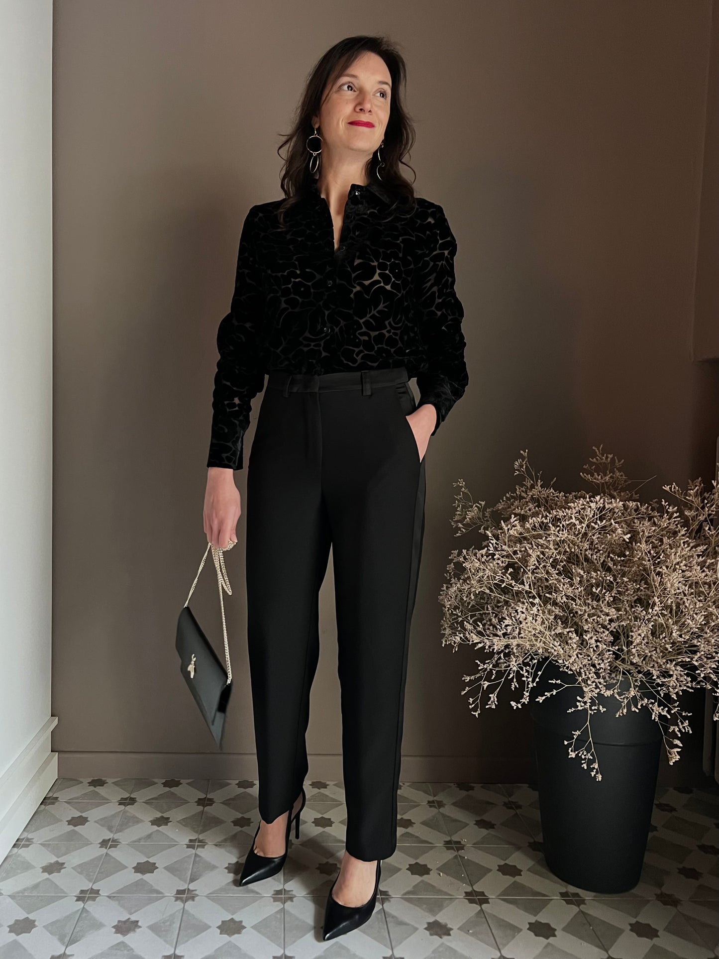 Pantalone ankle nero in crepe con dettaglio laterale