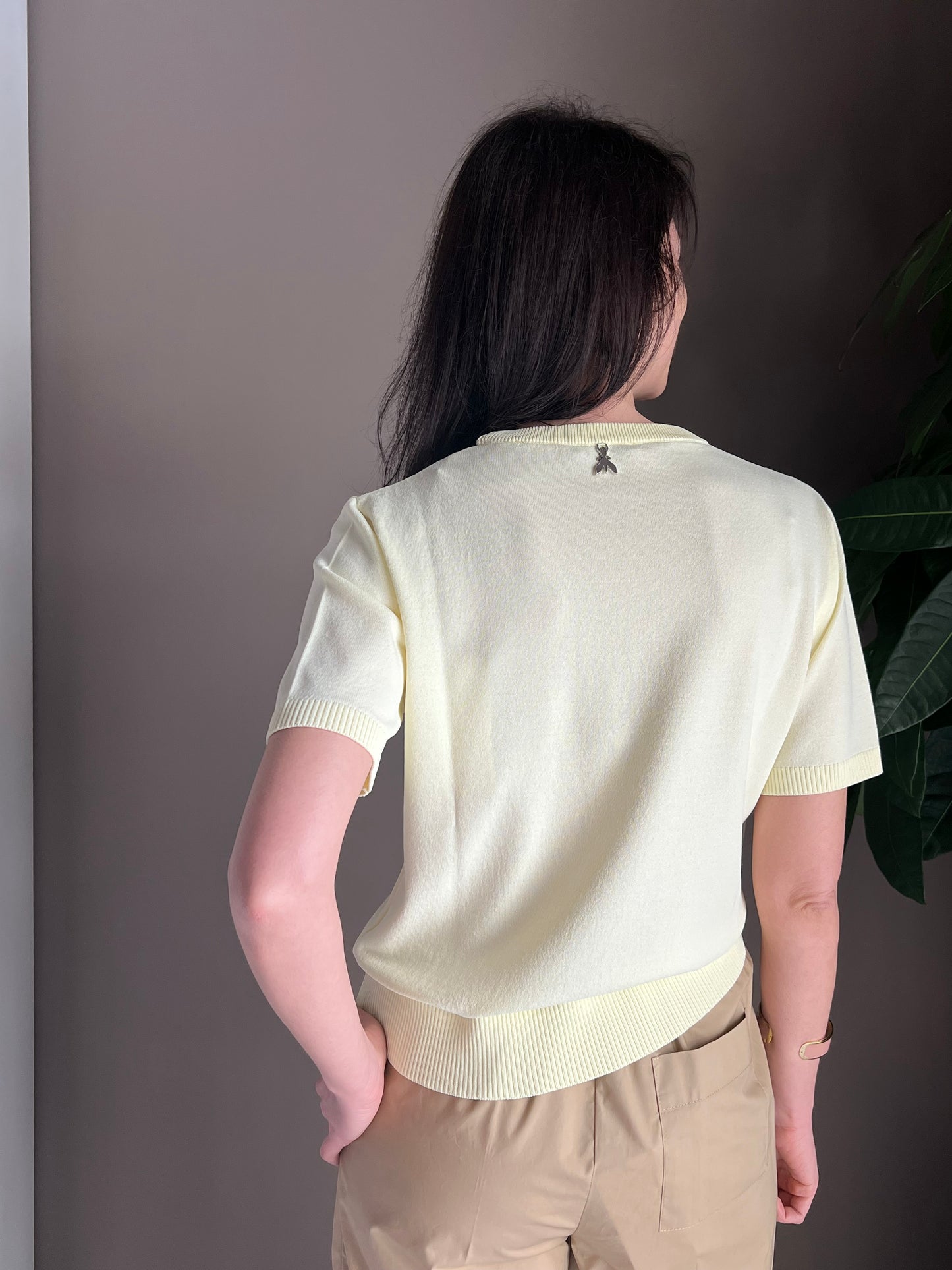 Maglia in viscosa manica corta giallo pastello