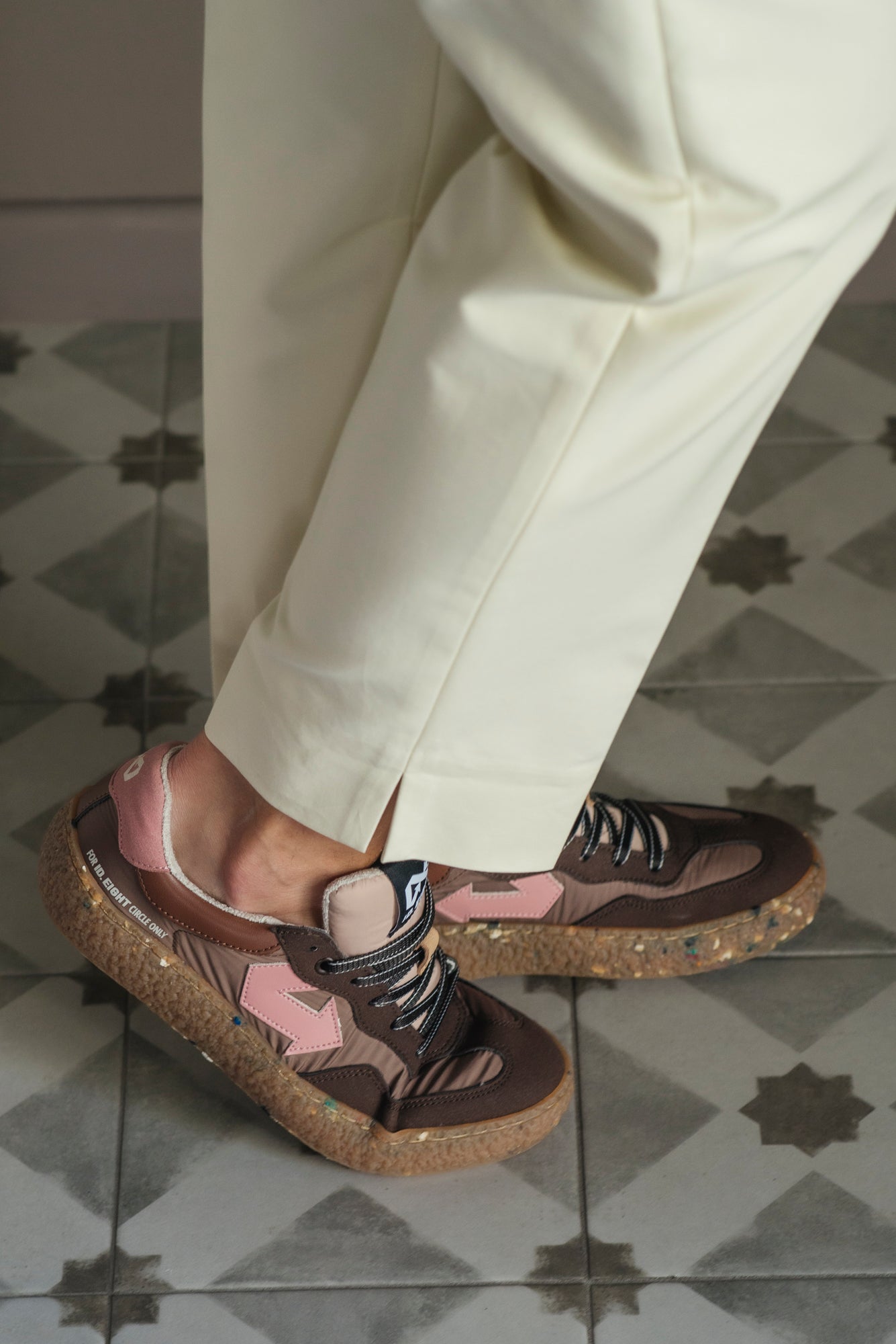 Sneakers ID EIGHT Uri-Pim Pink Mocha