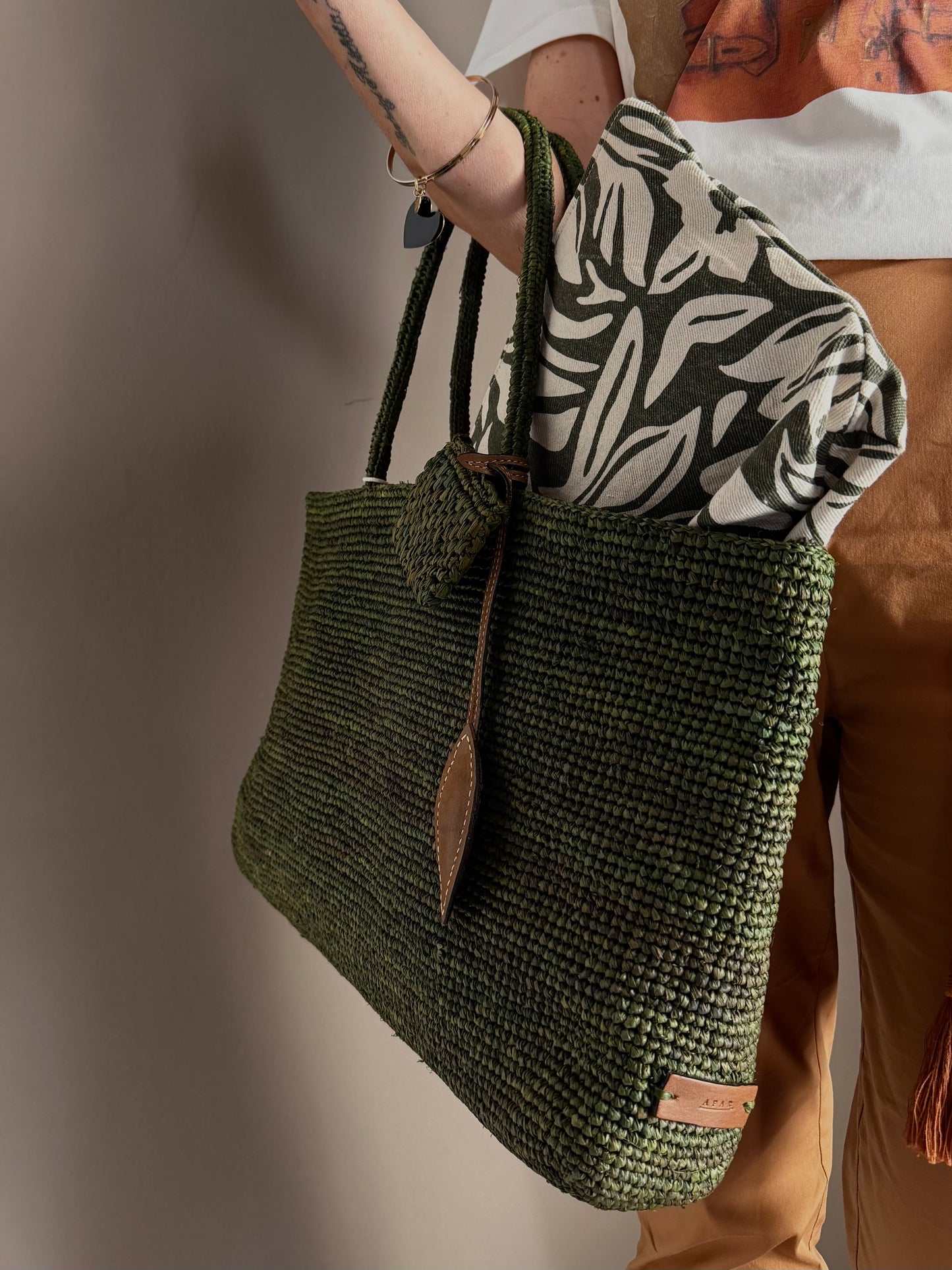 Borsa in rafia Alma Oliva