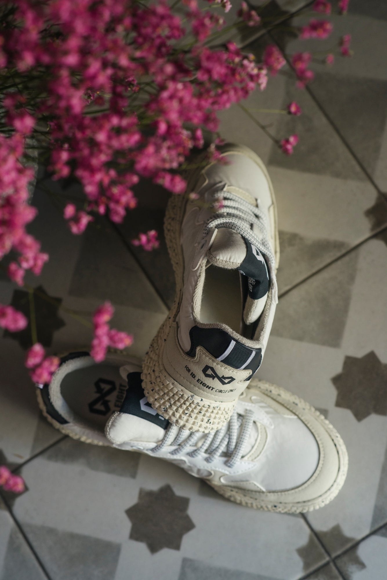 Sneakers ID.Eight White