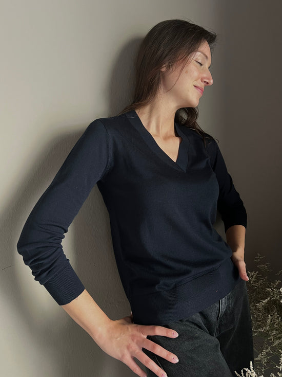 Maglia scollo a V in pura lana Blu