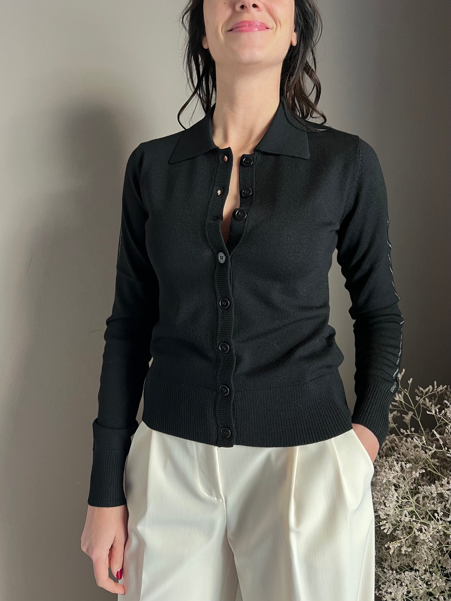 Cardigan in lana  nero con collo a polo