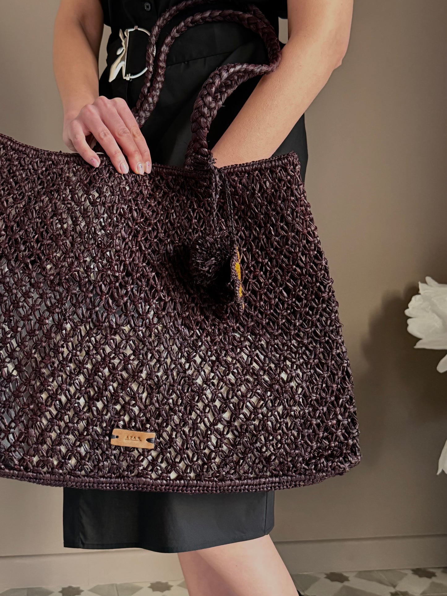 Shopping Bag in Rafia Intrecciata a Mano – Testa di Moro
