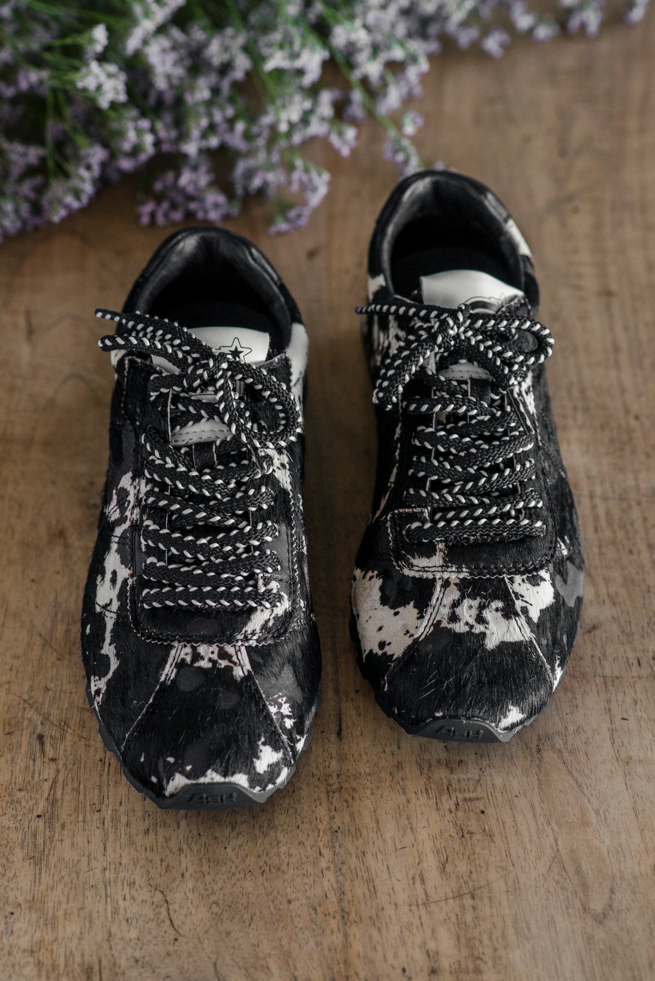 Sneakers in cavallino bianco/nero