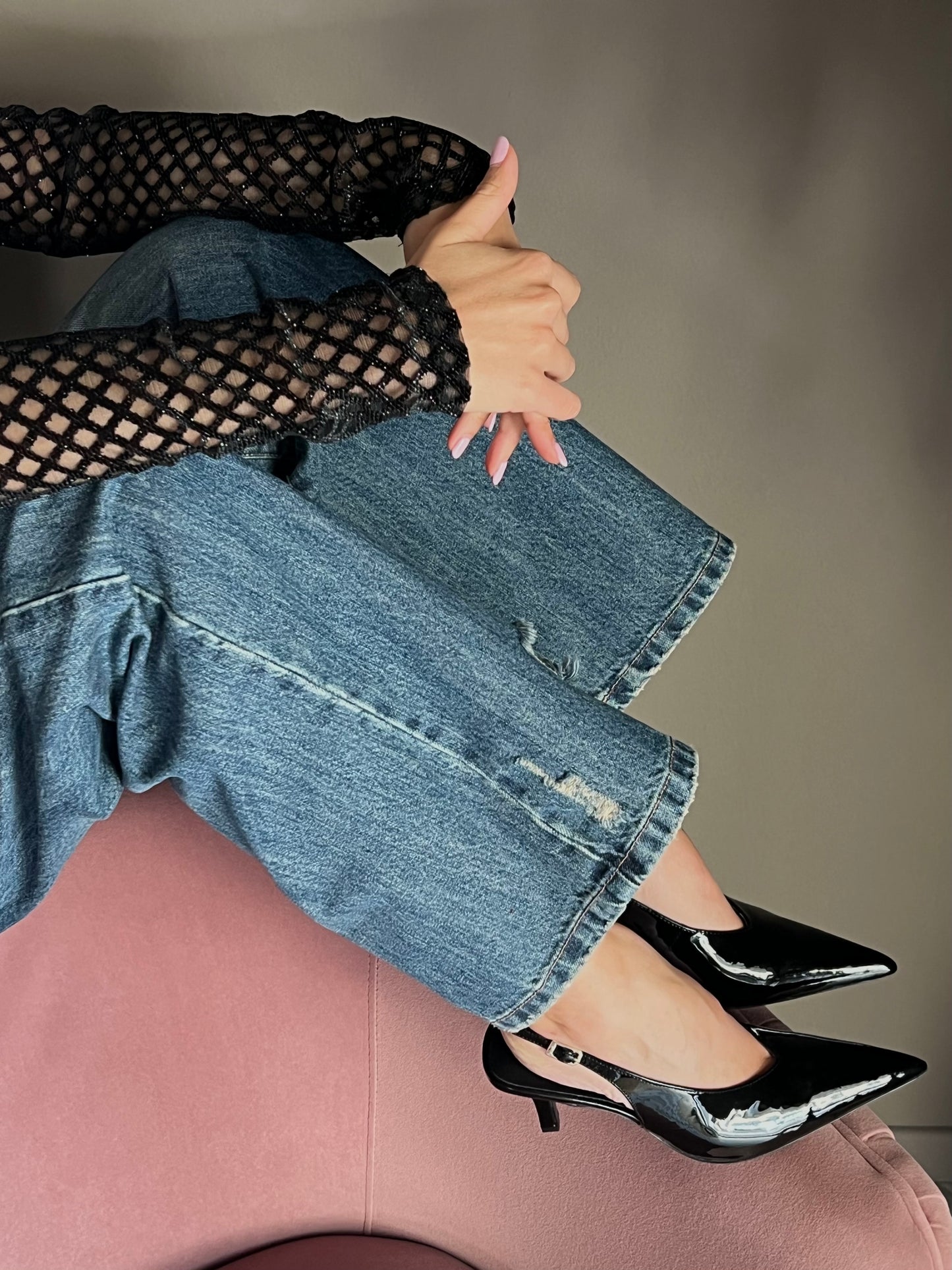 Slingback in vernice nera