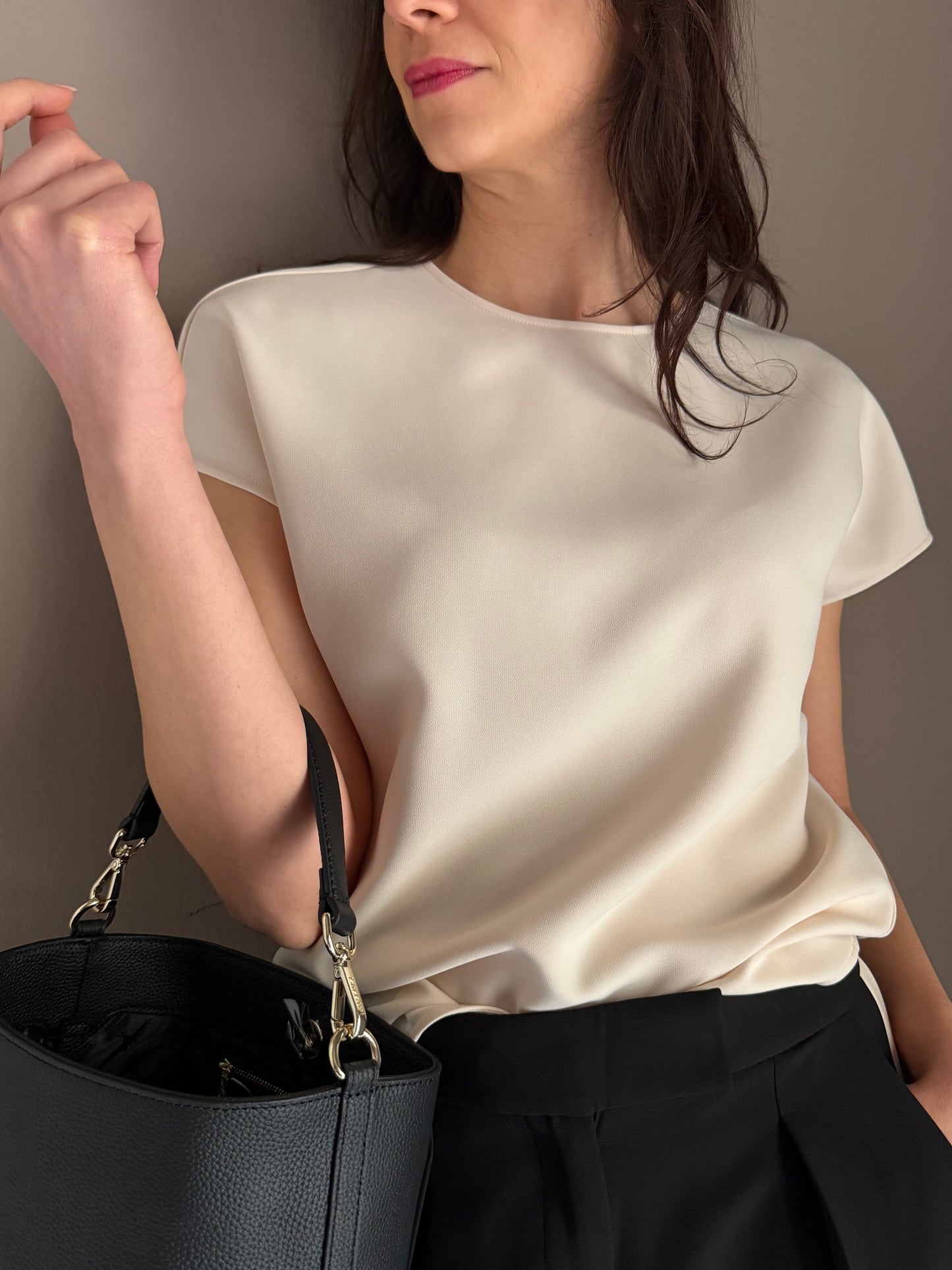 Blusa minimal chic Warm Ivory