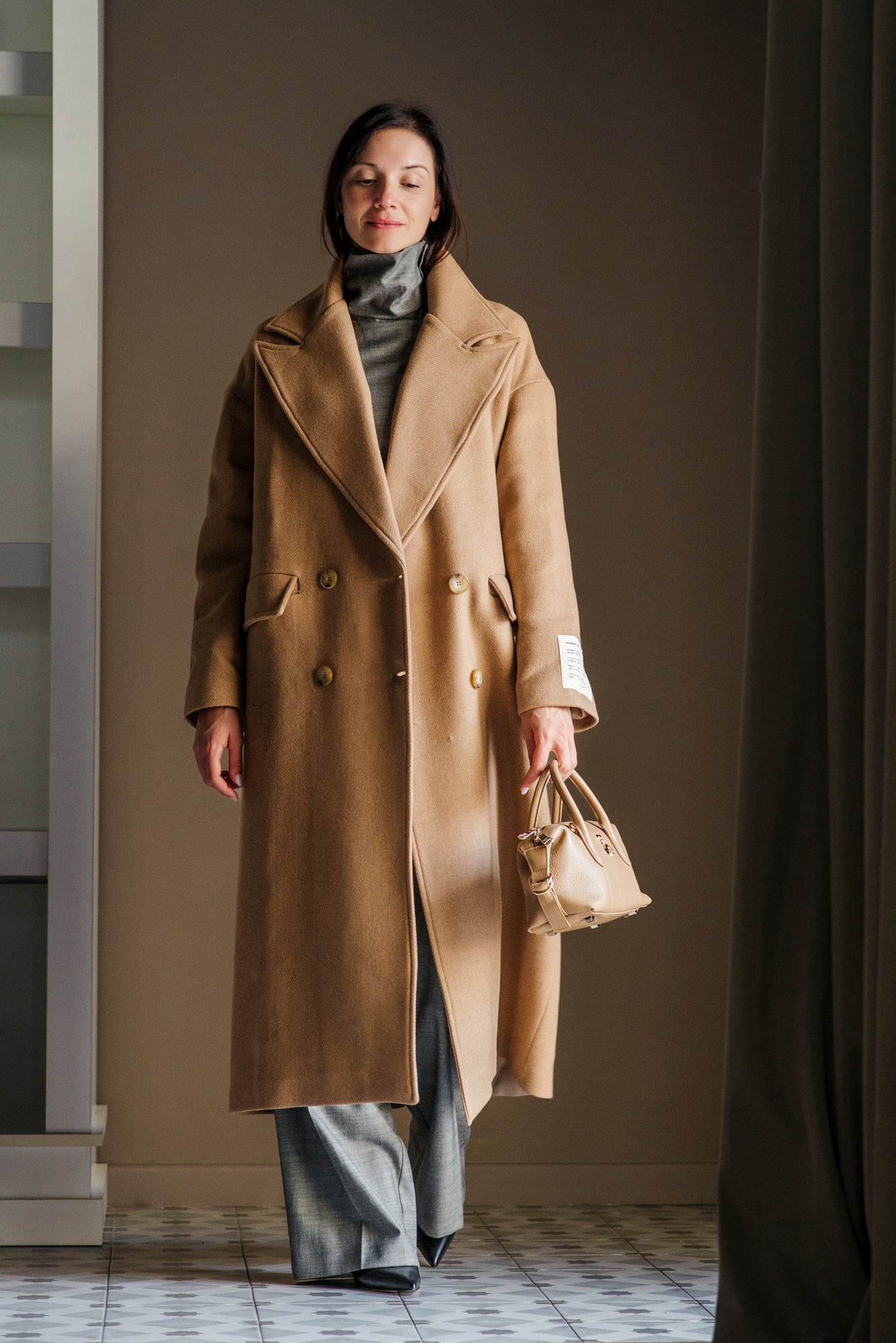 Cappotto oversize doppio petto Noumeno Concept