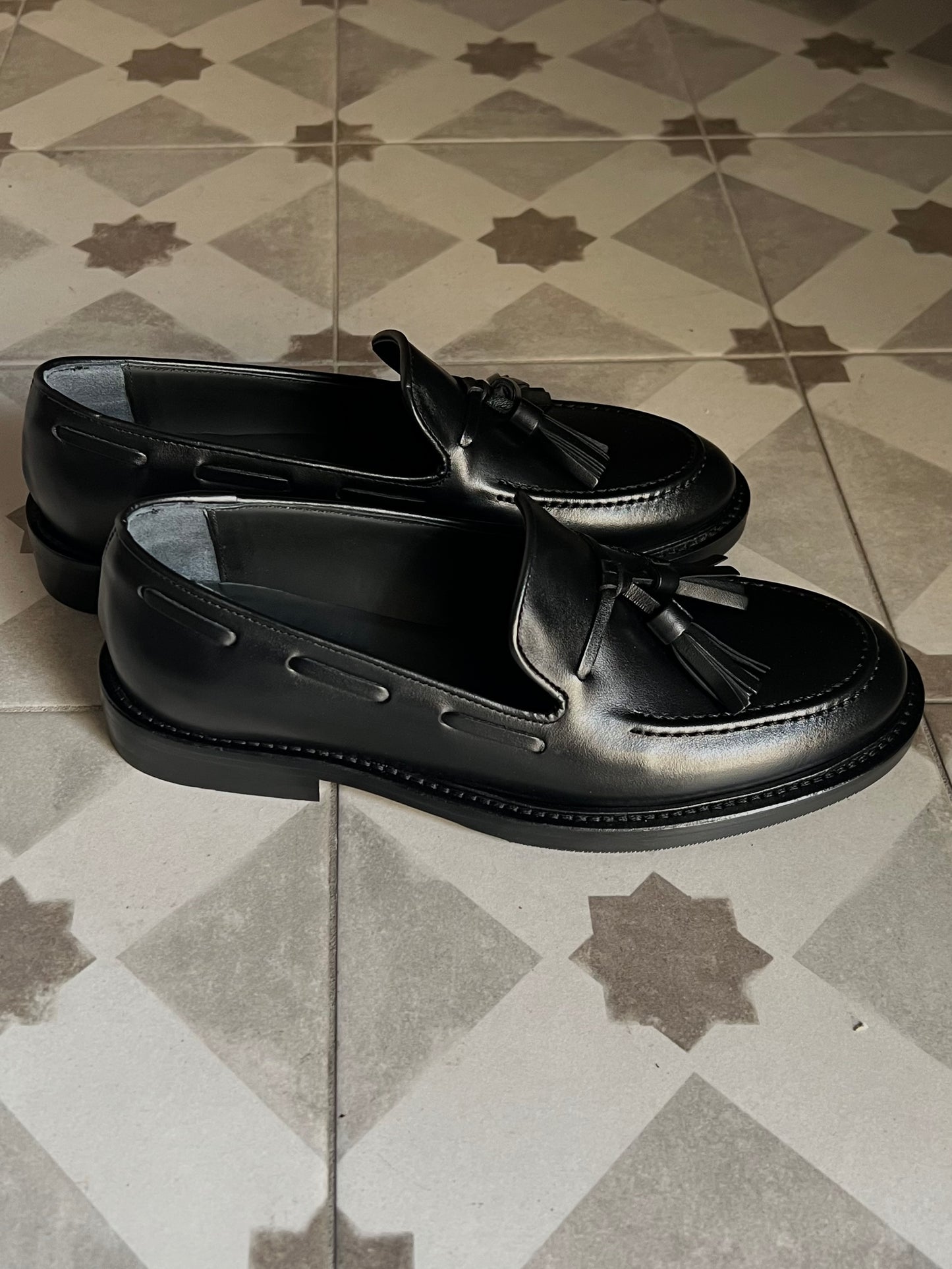 Mocassino in pelle con nappe