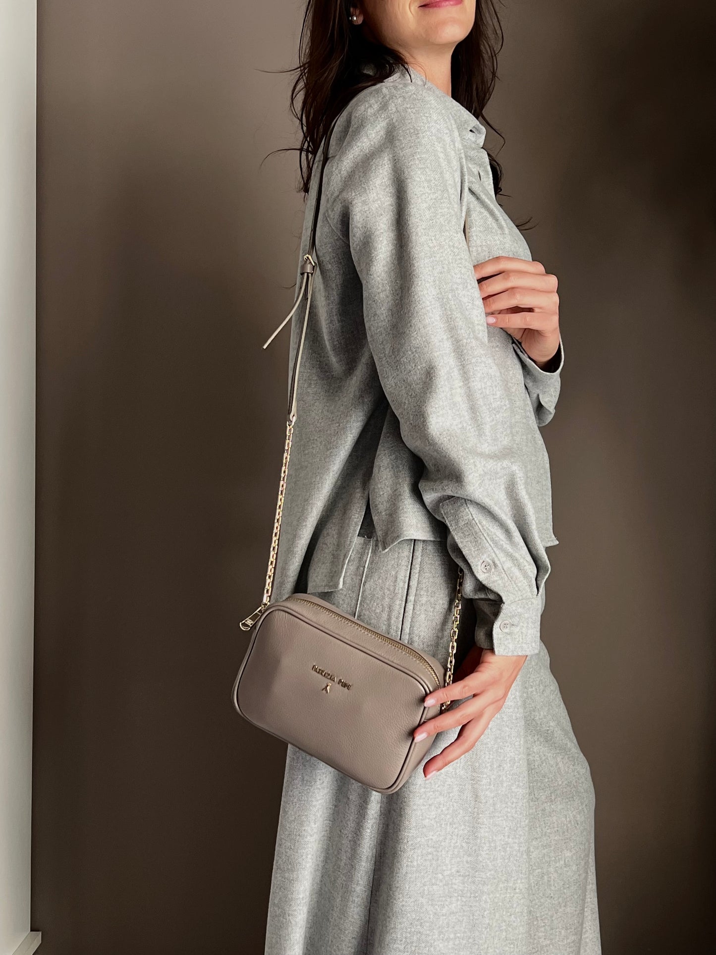Tracolla piccola camera case taupe