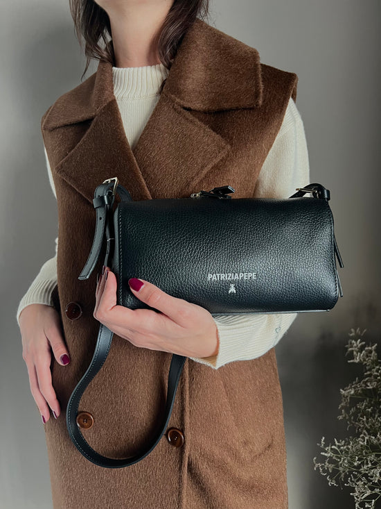 Borsa tracolla Never in pelle nera
