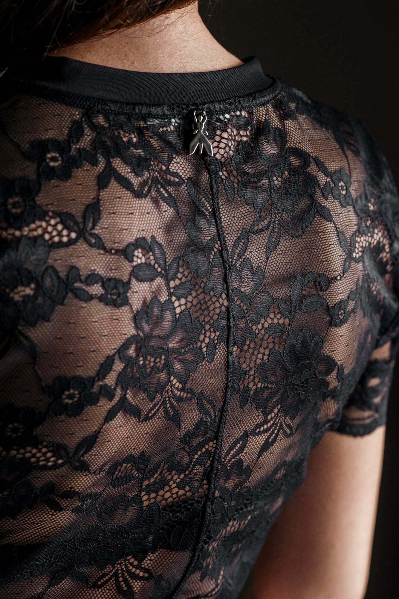 Top in pizzo floreale Nero