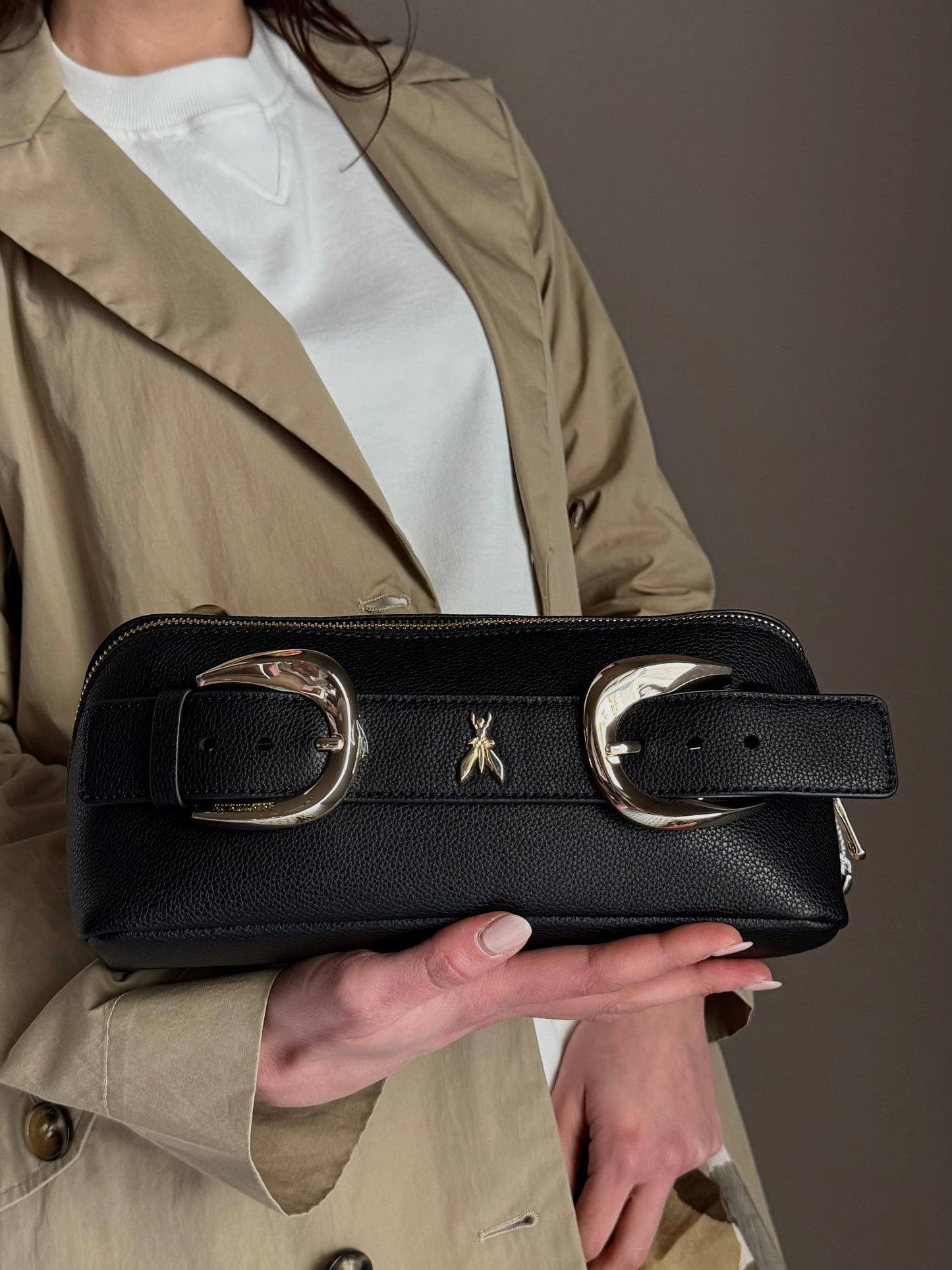 Borsa a mano con doppia fibbia