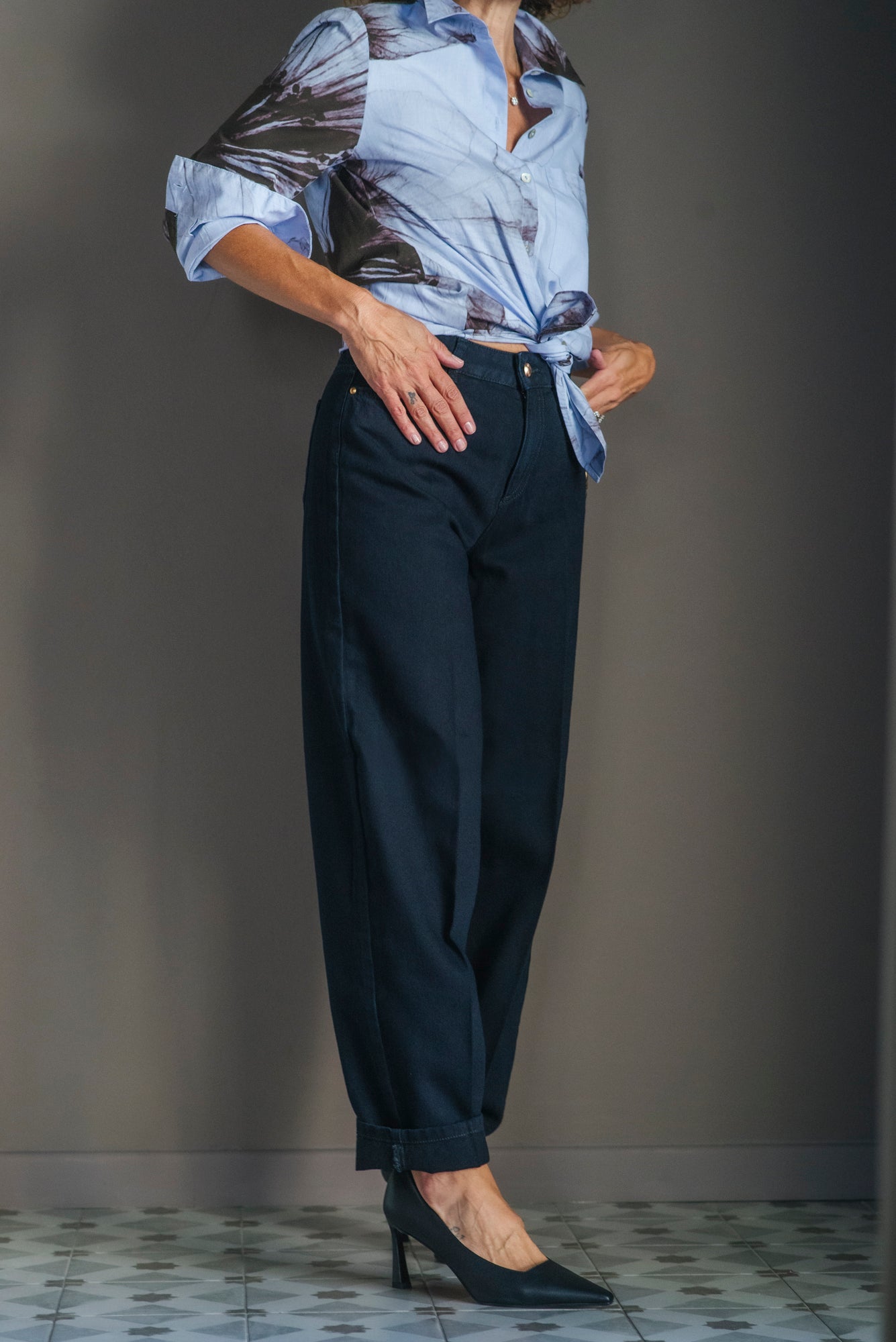 Pantaloni barrel blu/nero in cotone