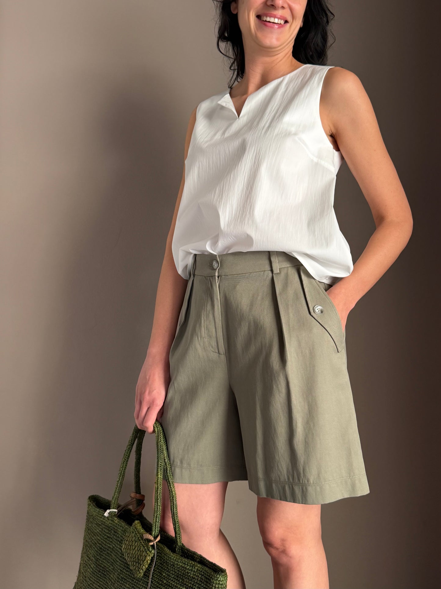 Bermuda Khaki Nenette