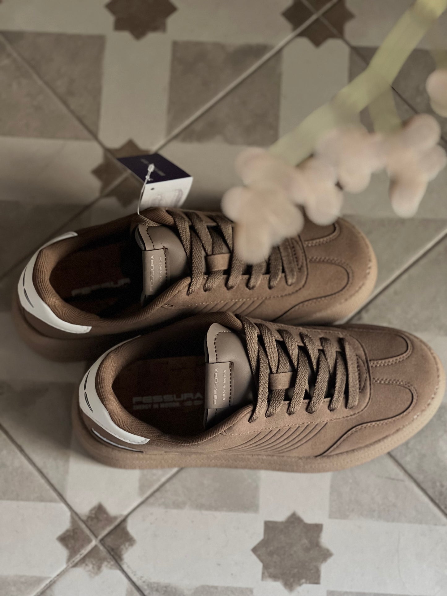 Sneakers Fessura con platform taupe