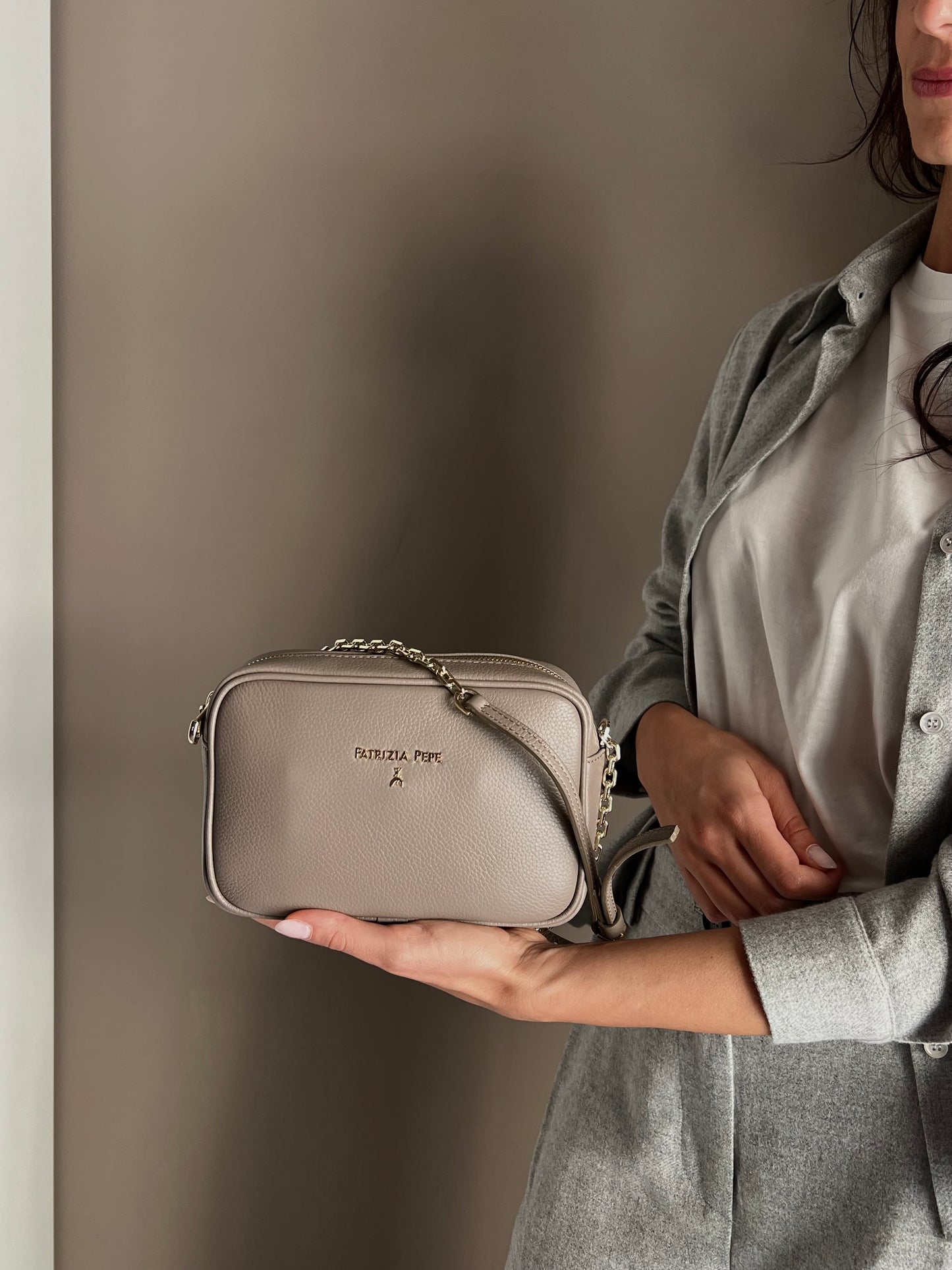 Tracolla piccola camera case taupe