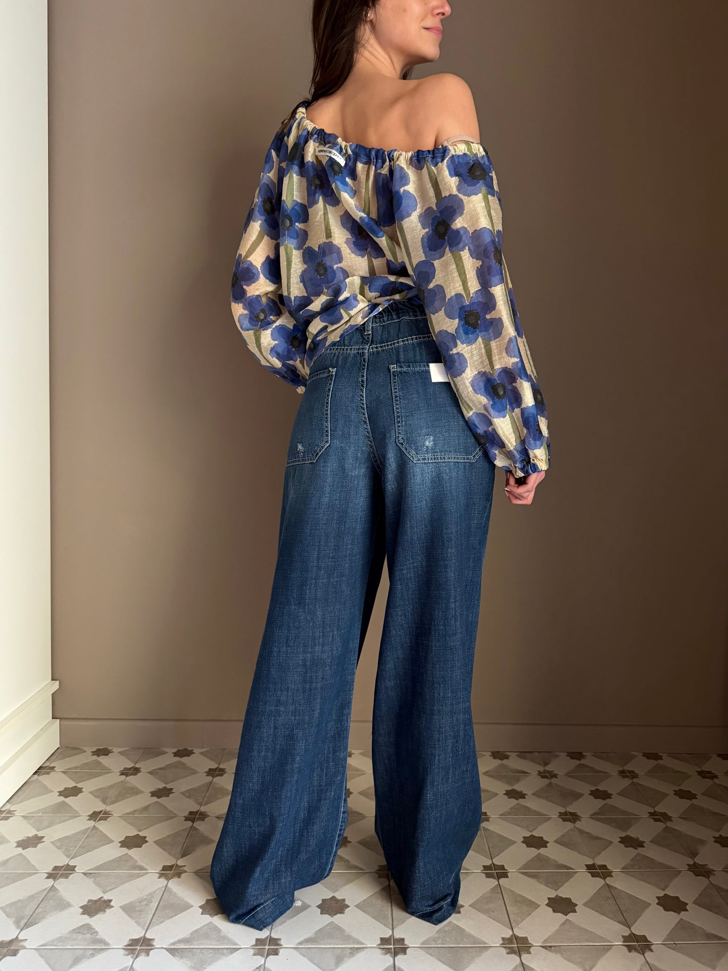 Pantalone denim con elastico wide-leg
