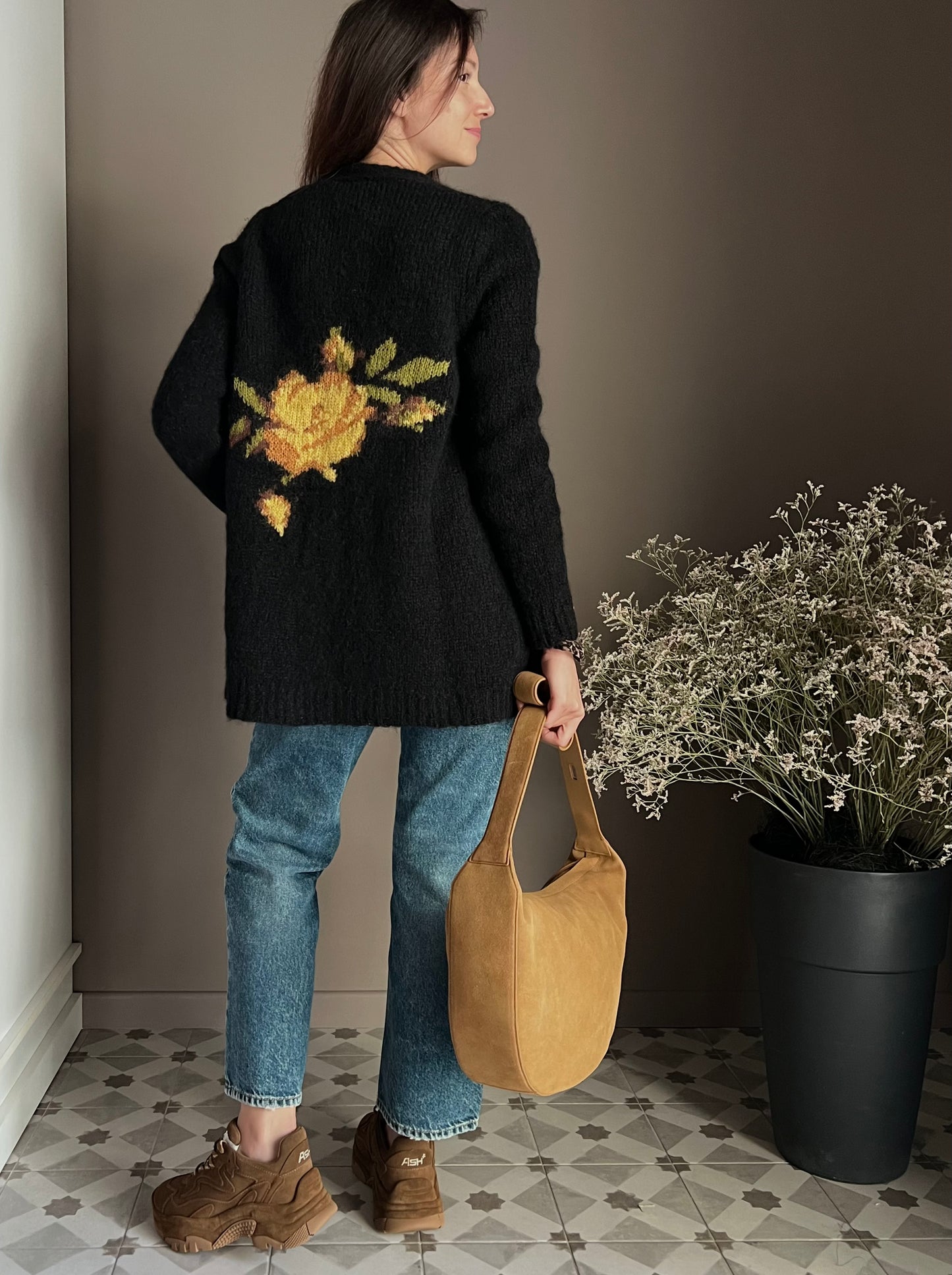 Cardigan nero in misto alpaca e lana