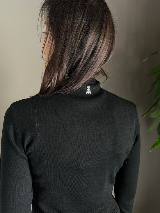 Maglia in lana rasata collo alto nero