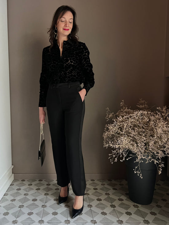 Pantalone ankle nero in crepe con dettaglio laterale