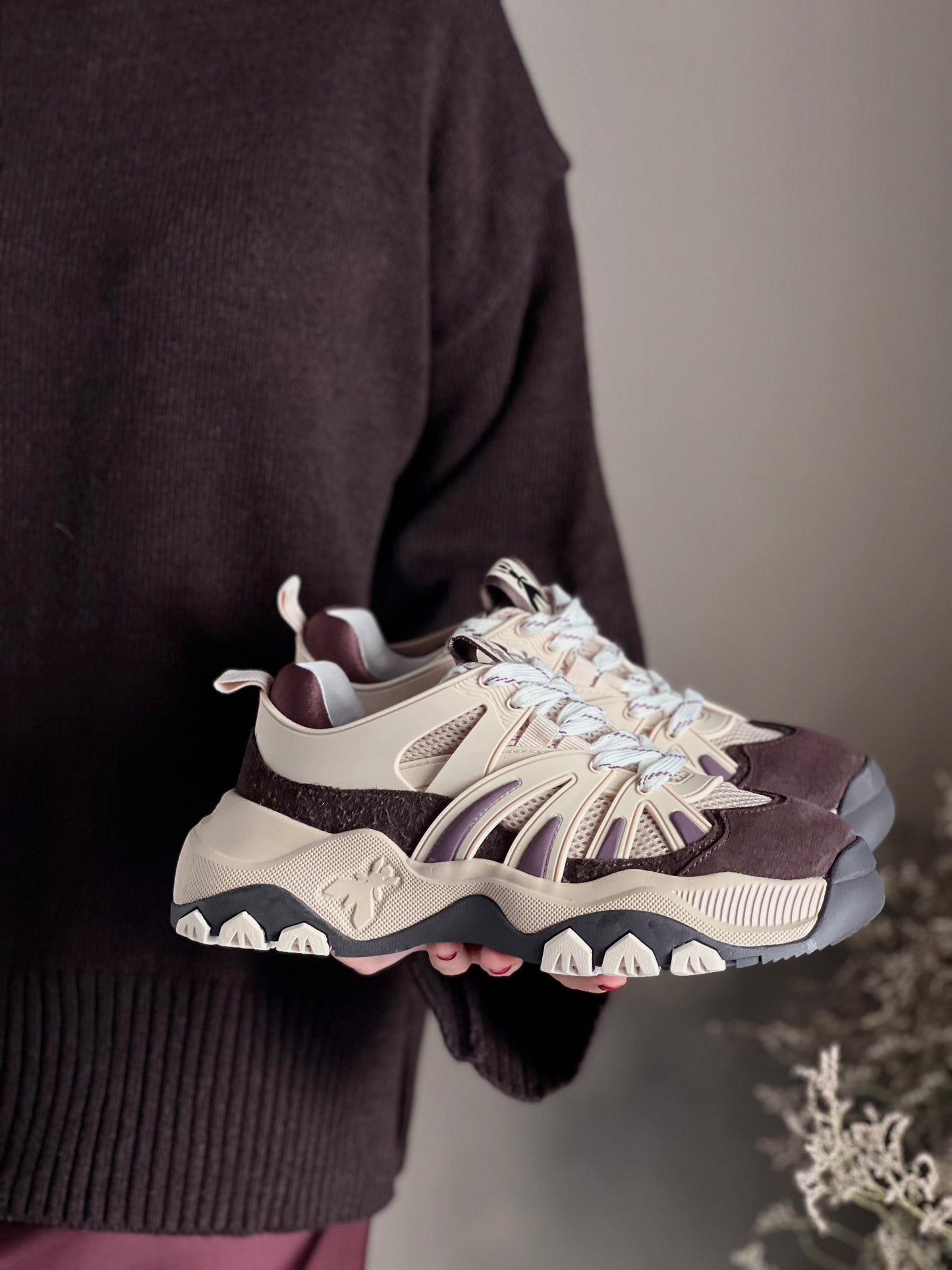 Sneakers running in pelle