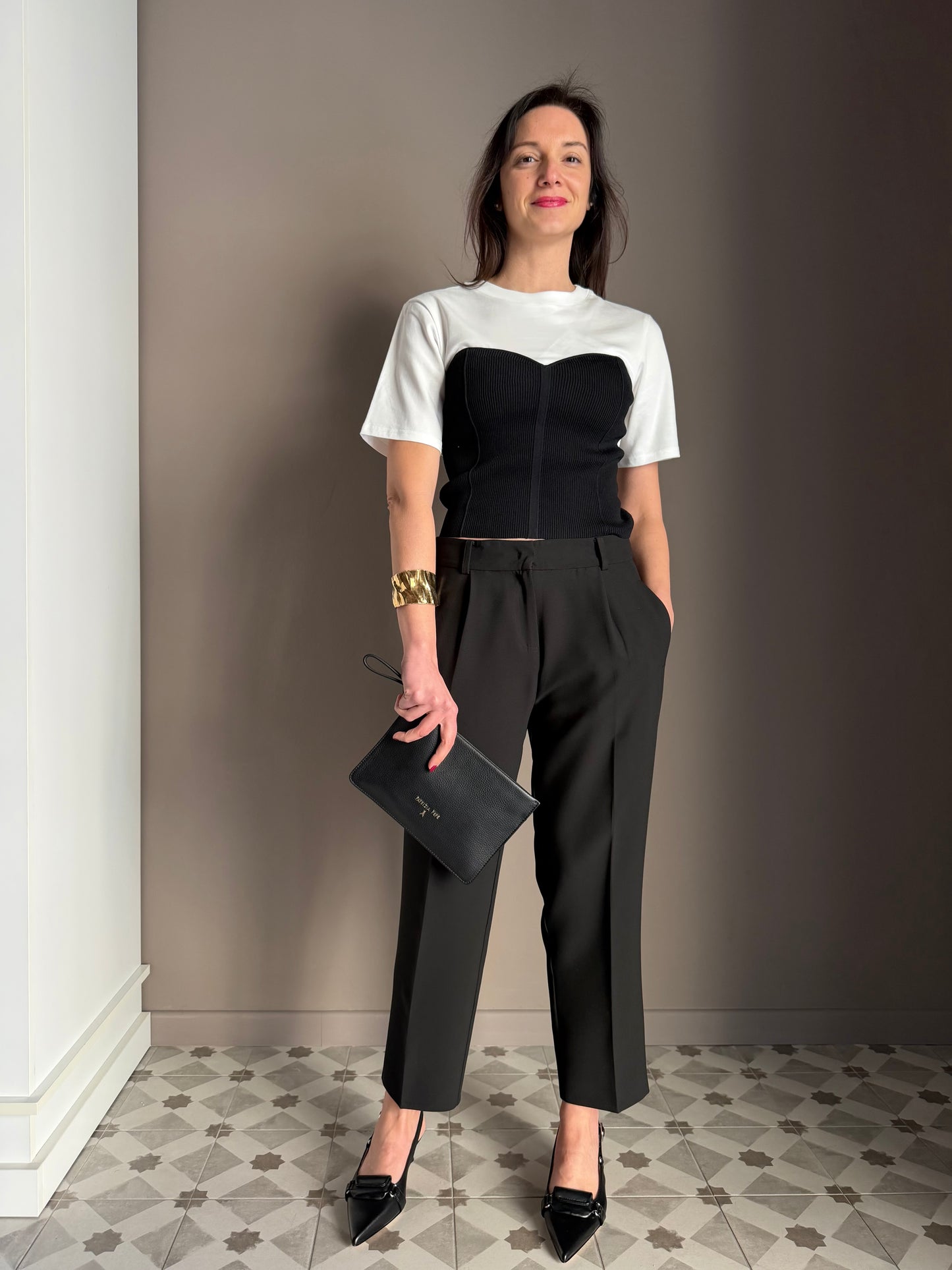 T-shirt con effetto bustino