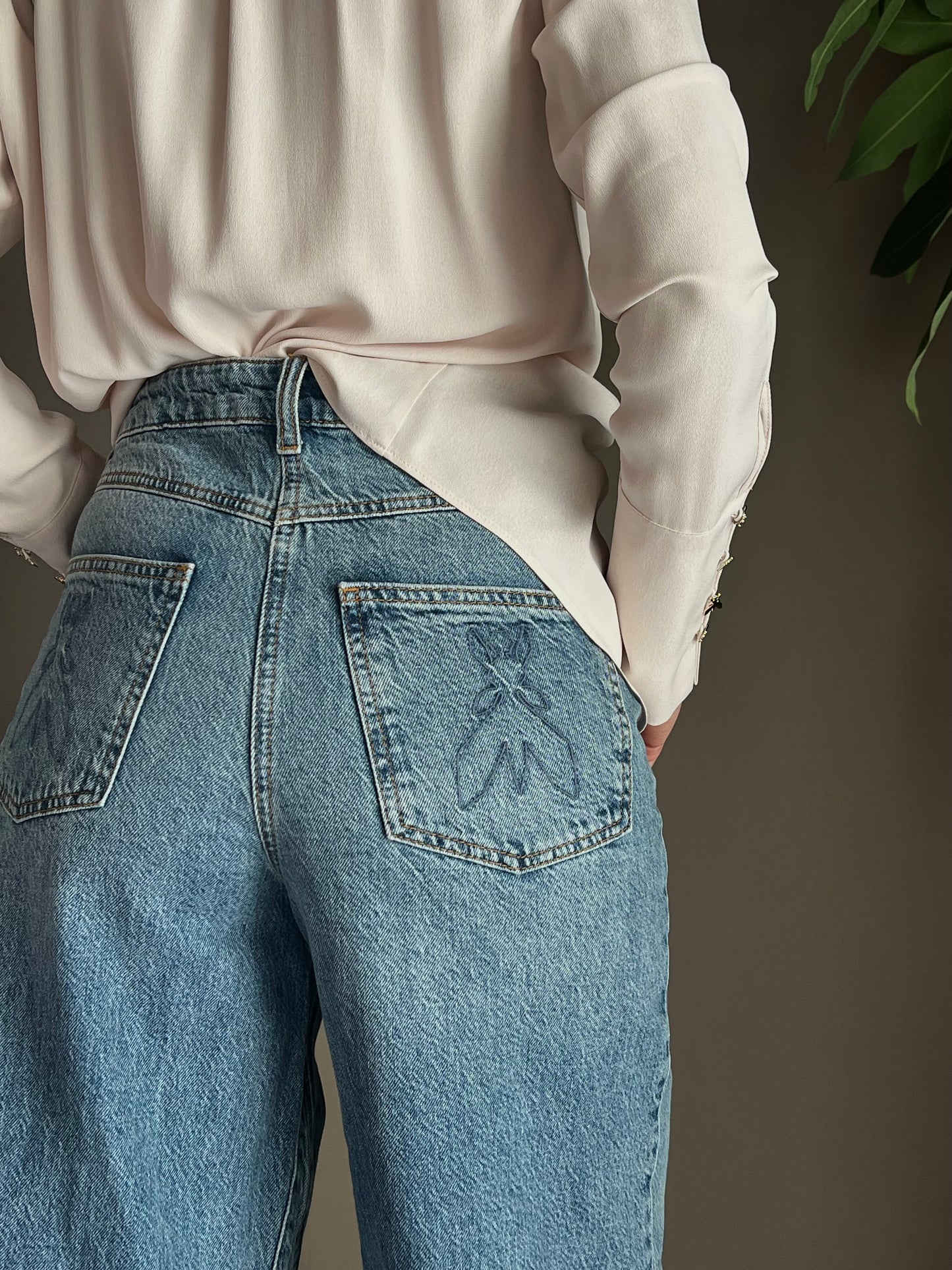 Pantalone denim vita alta gamba larga