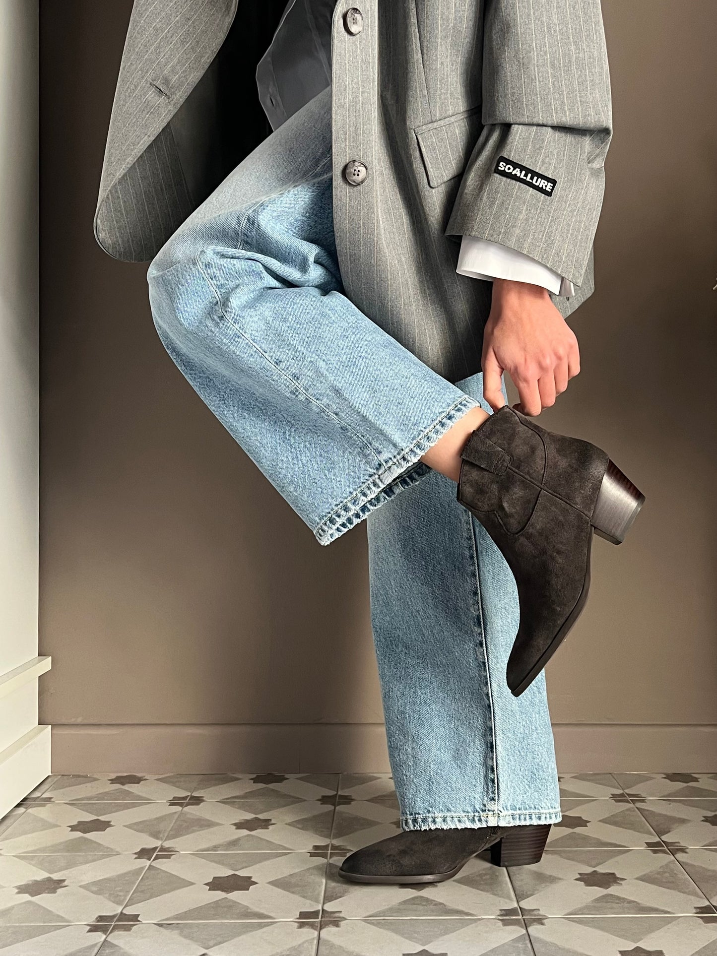 Stivaletto texano Ash in camoscio antracite