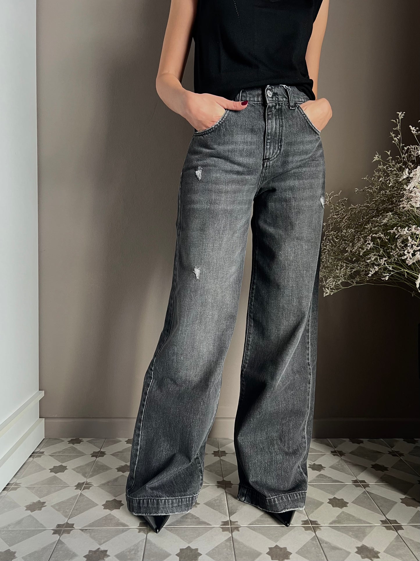 Pantalone denim Noumeno Concept gamba larga