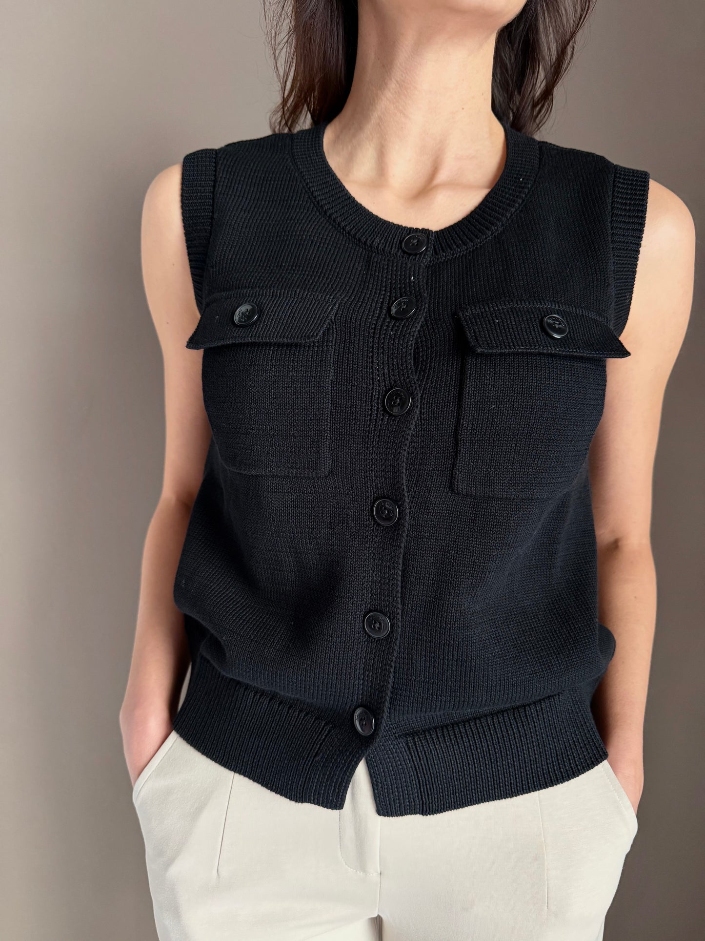 Gilet con taschini in cotone