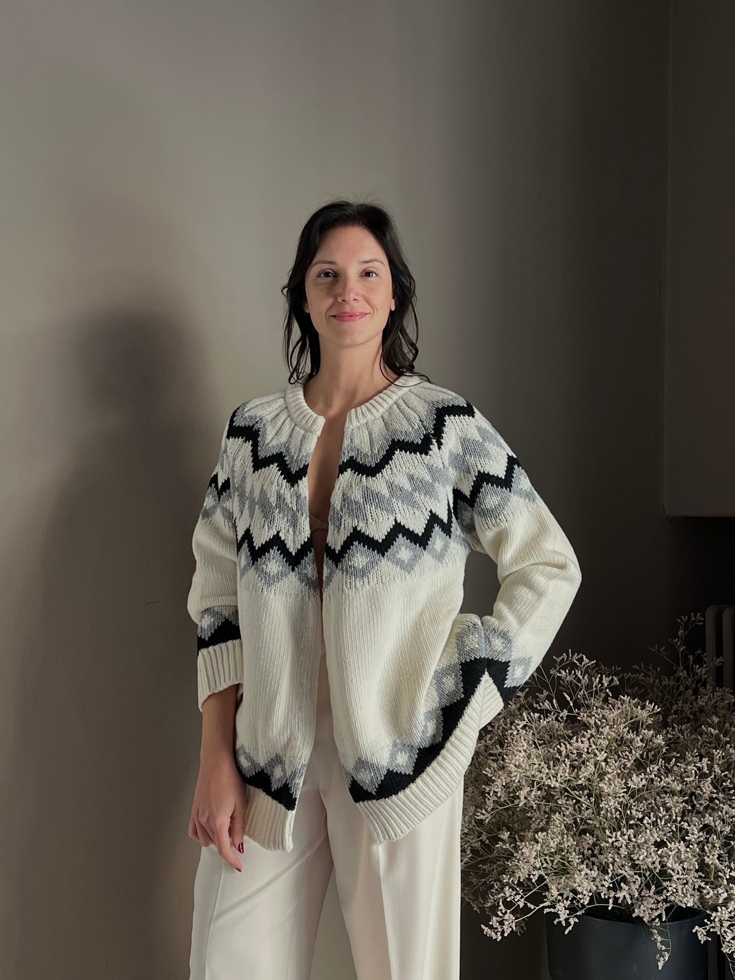 Cardigan in lana con lavorazione nordica