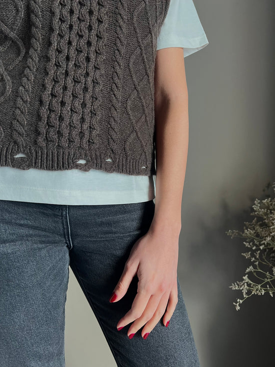 Gilet in maglia a treccia