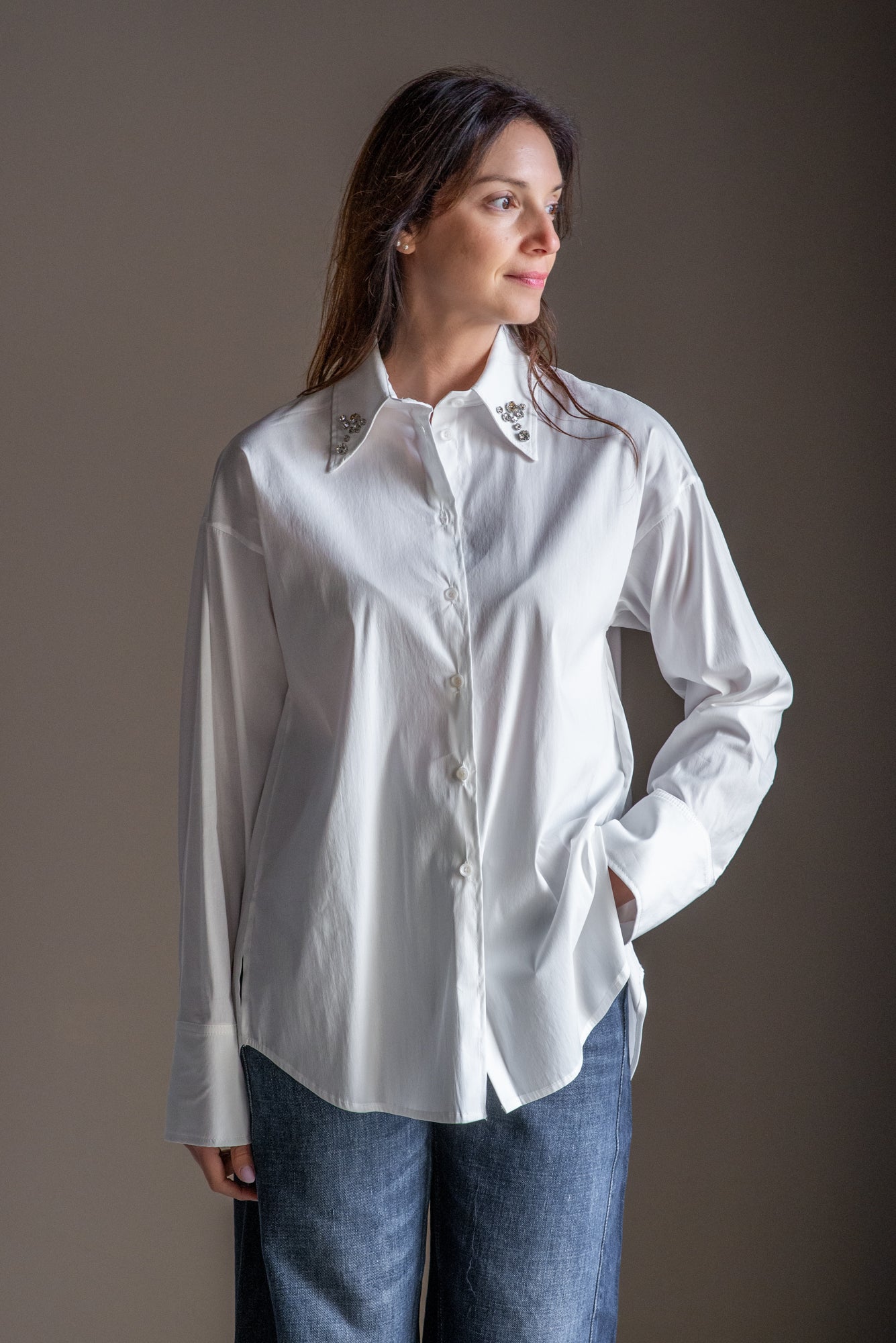 Camicia Bianca in cotone con cabochon