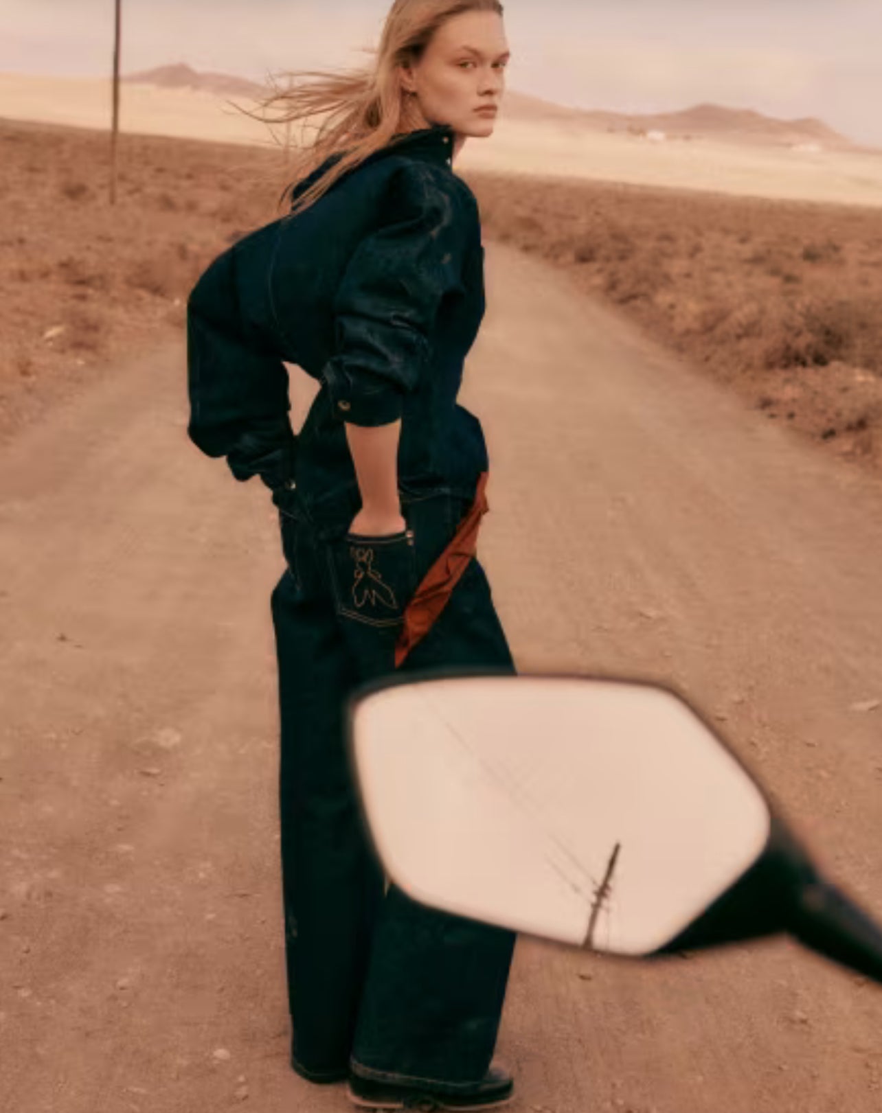 Jeans a palazzo con bottoni