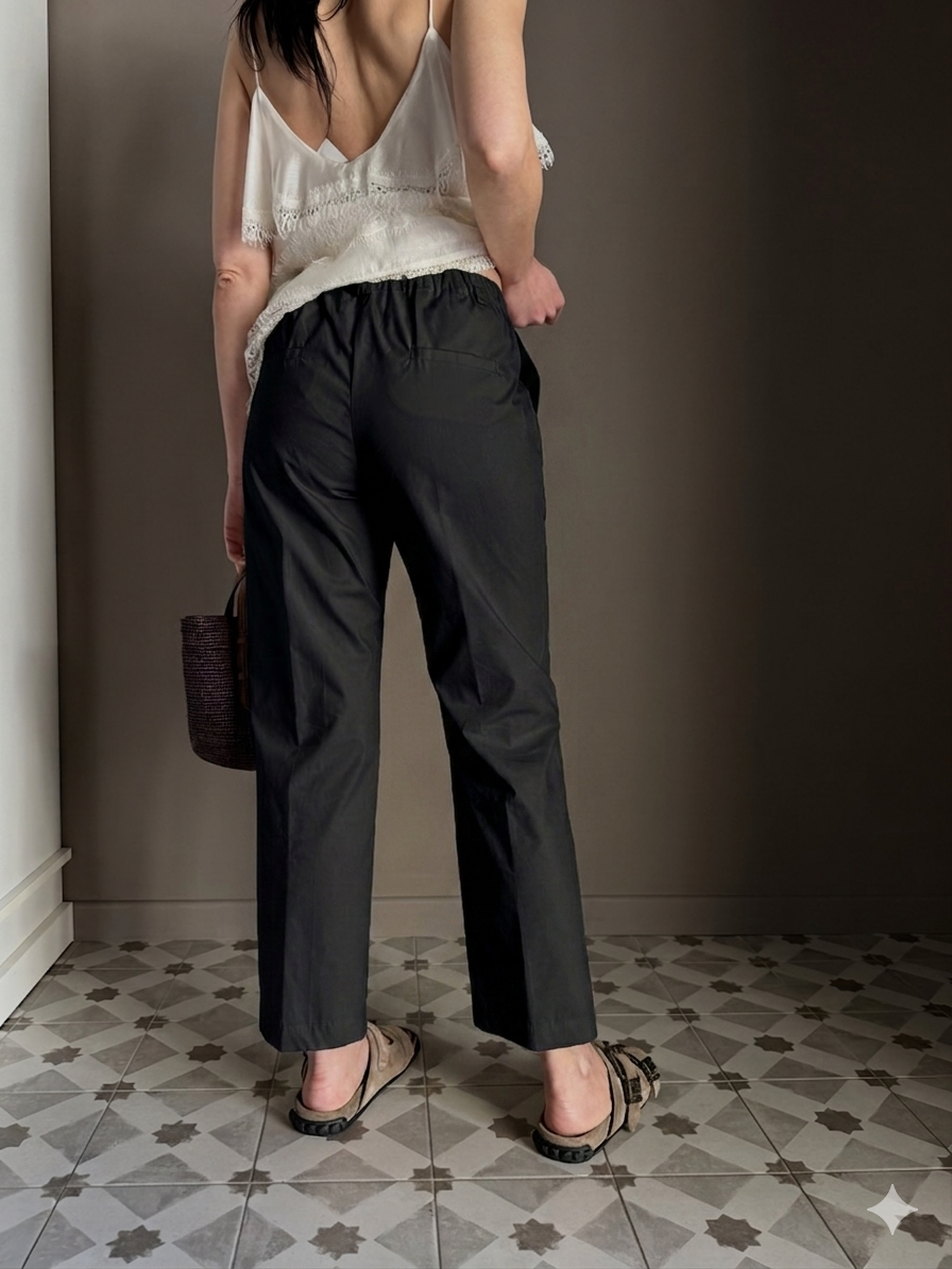 Pantalone in popeline con elastico nero